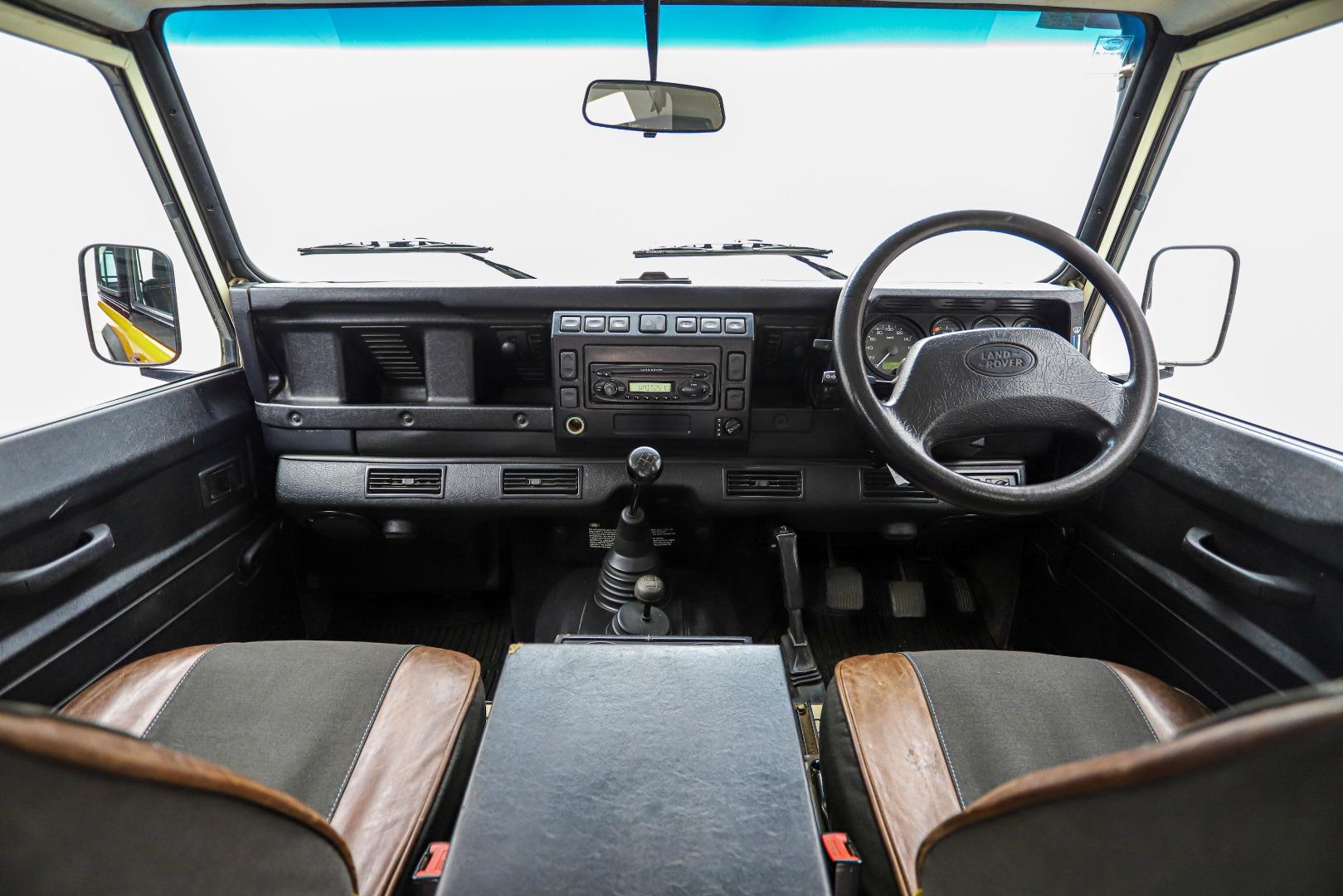 2004 Land Rover Defender 90 Td5 2.5