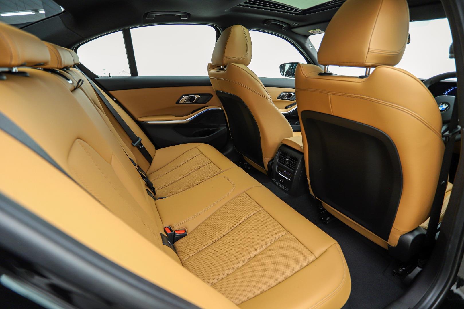 2025 BMW 320i M Sport Pro