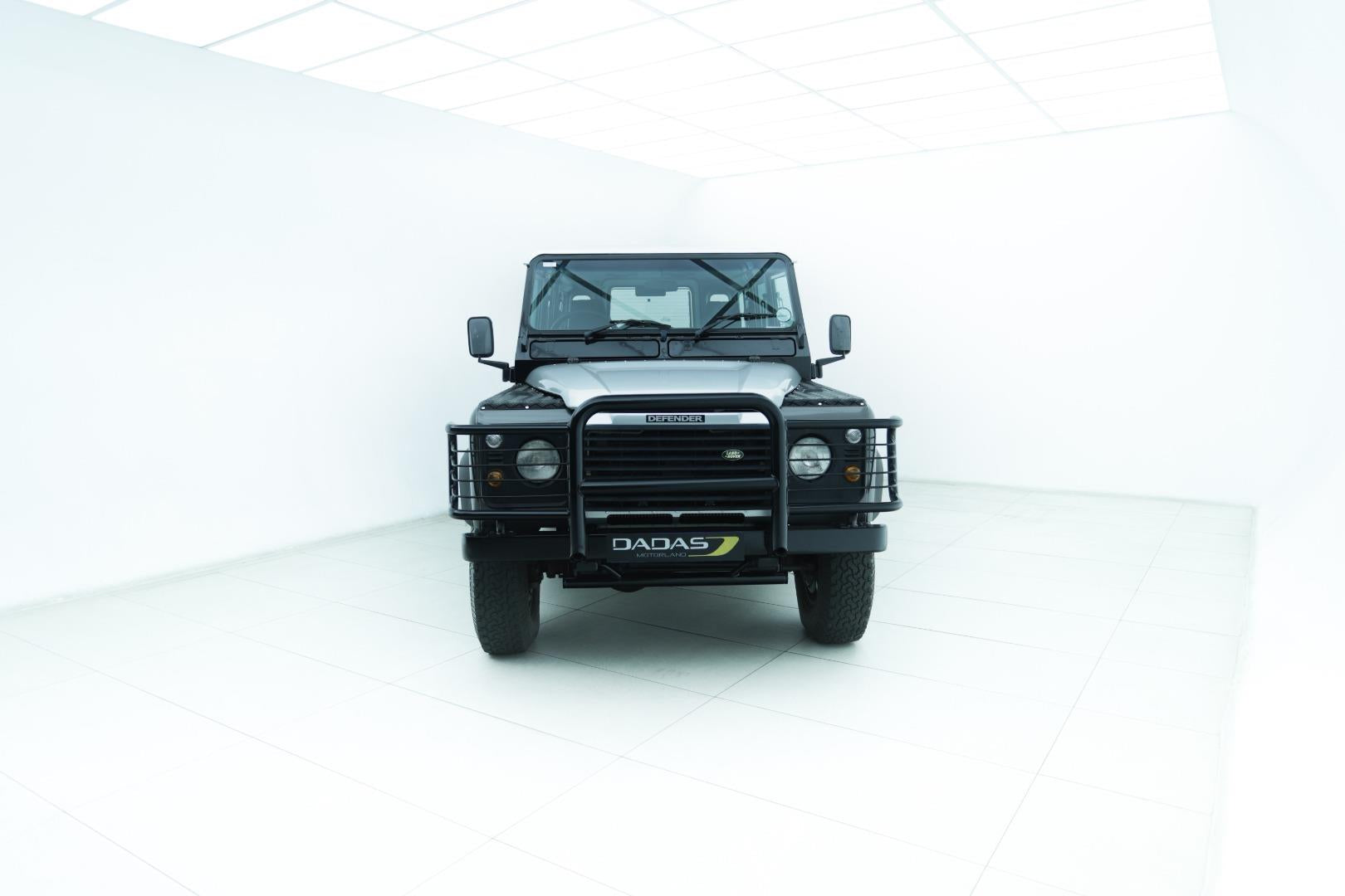 2004 Land Rover Defender 110 2.5 Td5 Double Cab