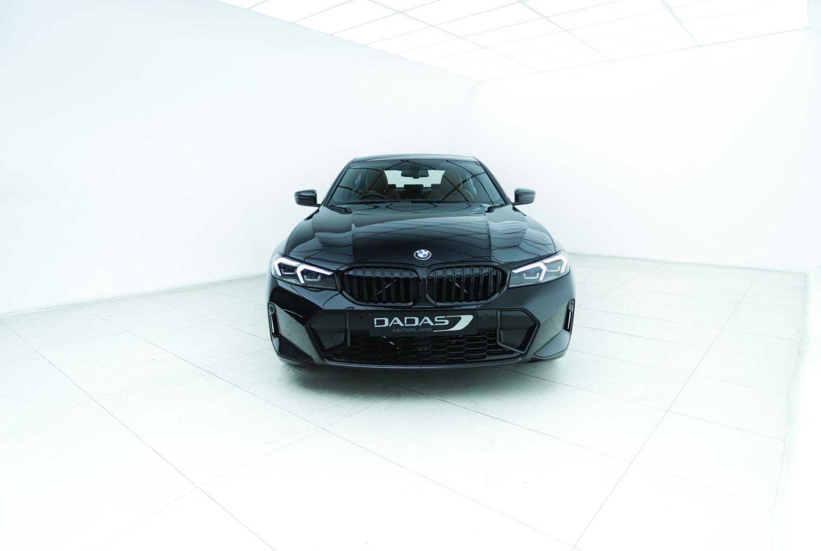 2025 BMW 320i M Sport Pro