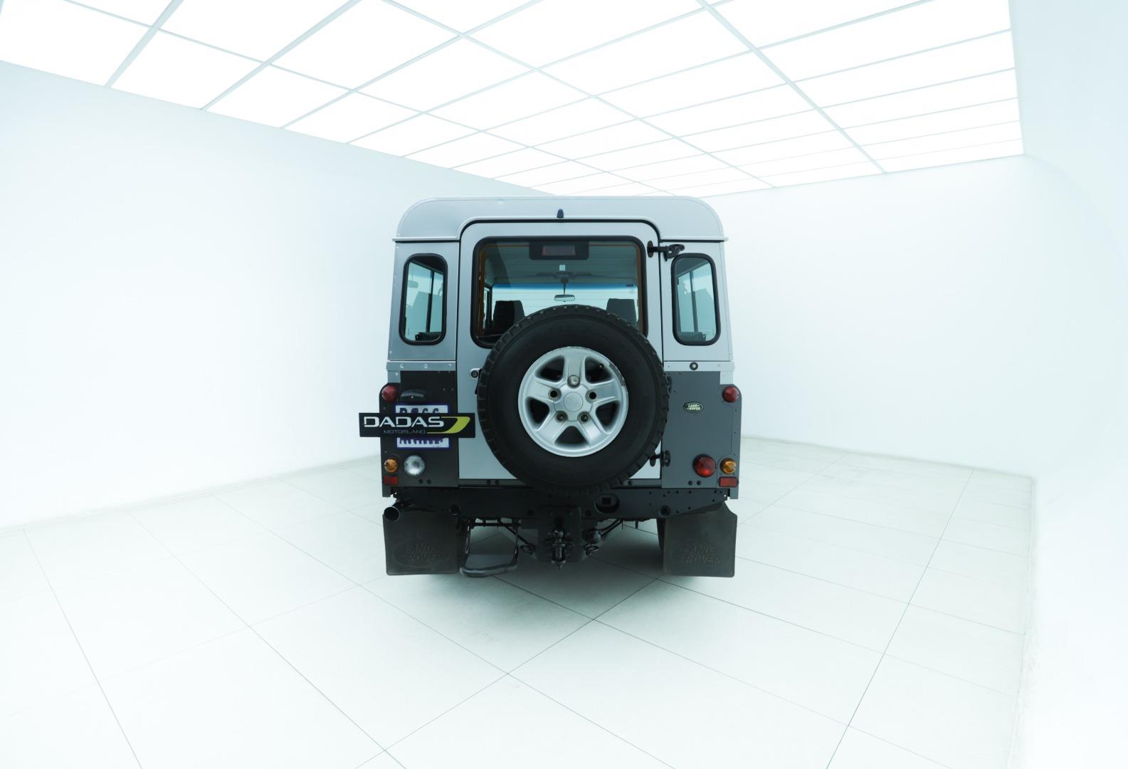 2004 Land Rover Defender 110 2.5 Td5 Double Cab