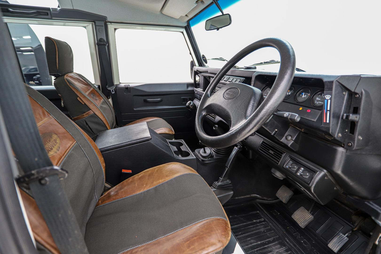 2004 Land Rover Defender 110 2.5 Td5 Double Cab