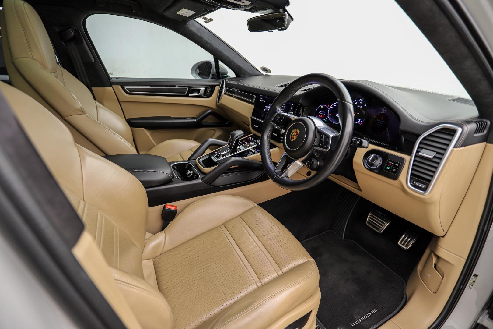 2021 Porsche Cayenne GTS