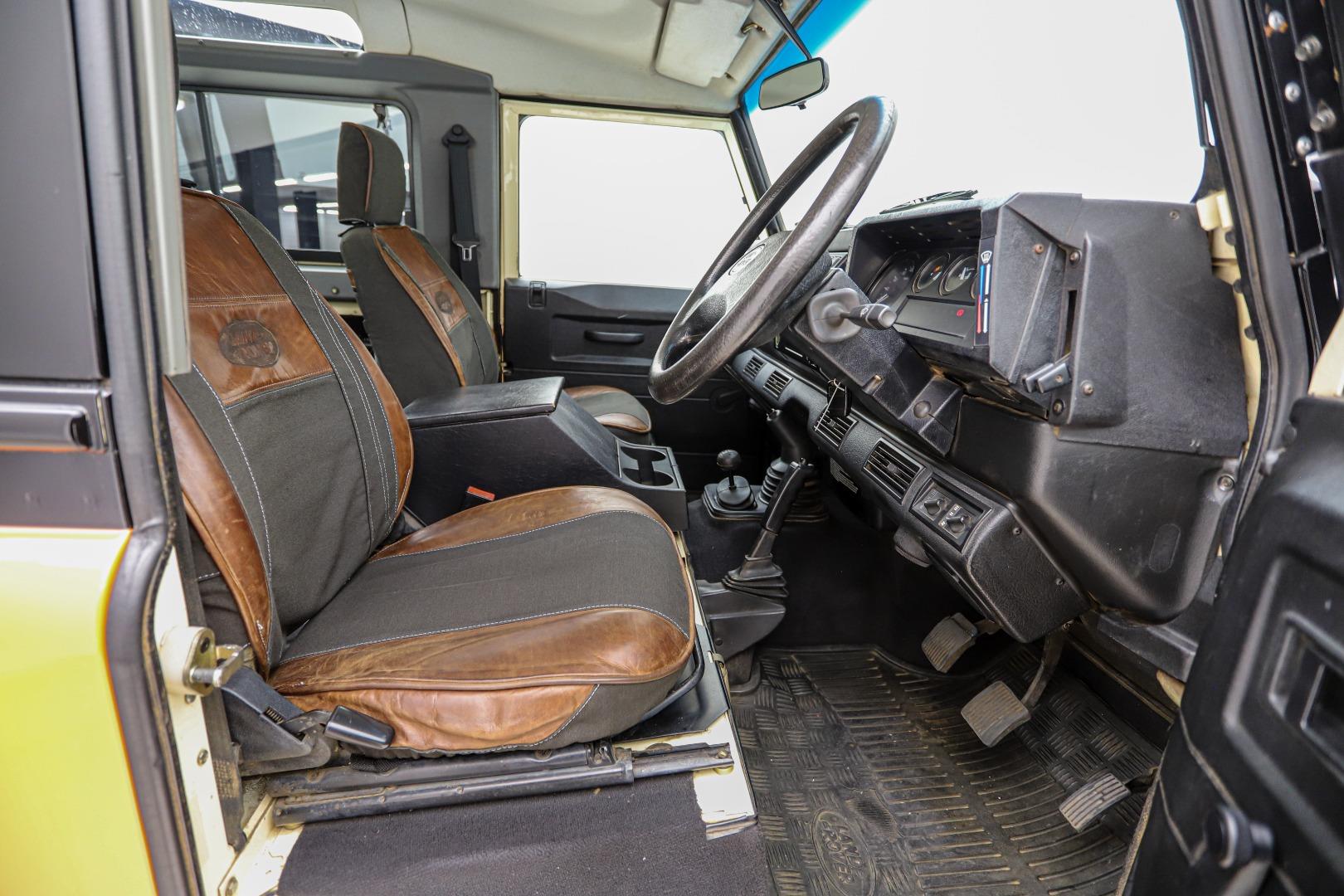 2004 Land Rover Defender 90 Td5 2.5