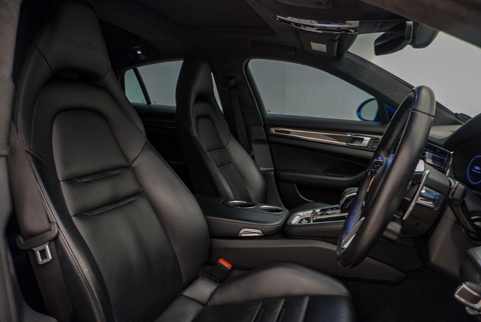 2017 Porsche Panamera Turbo