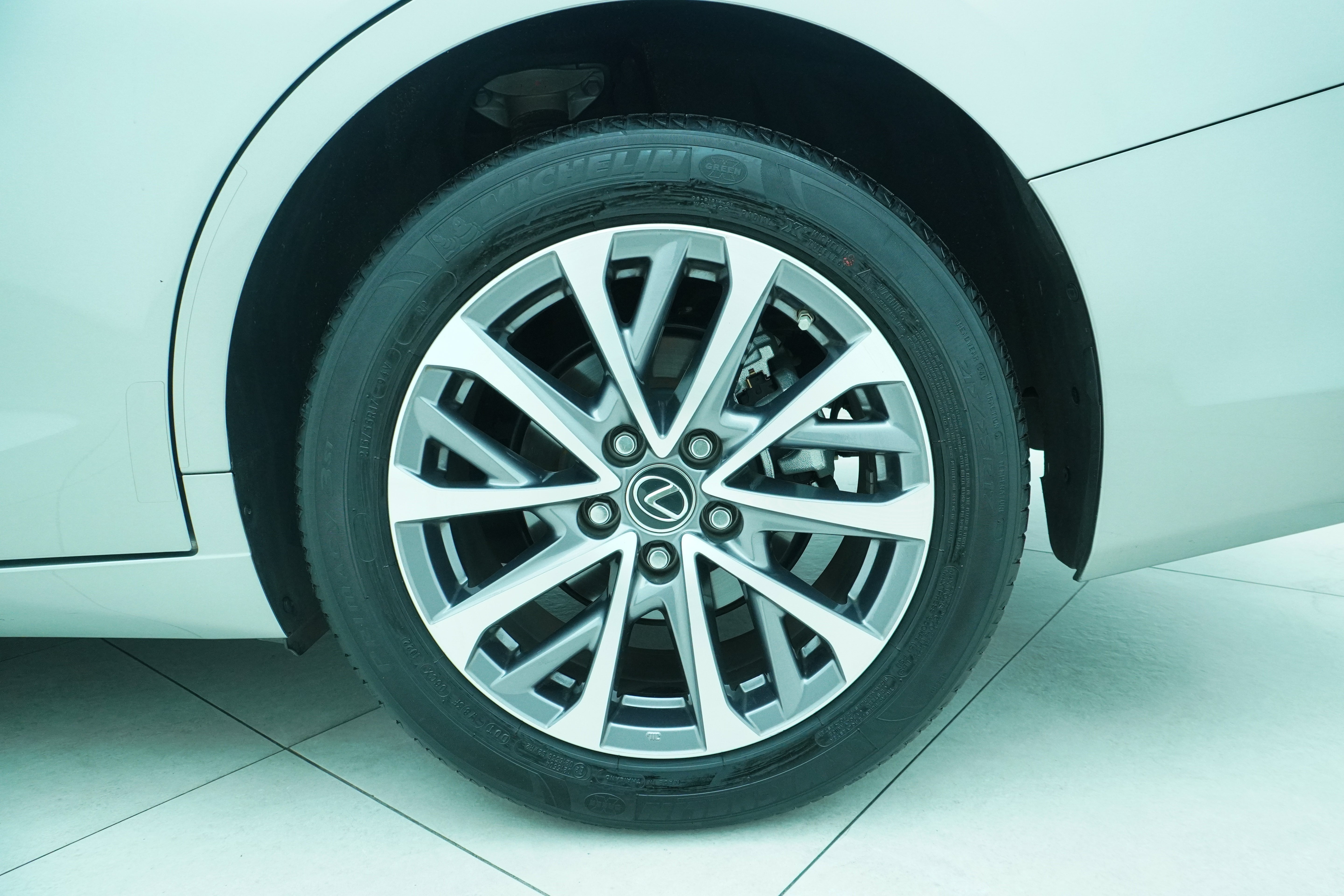 2022 Lexus ES 250 EX