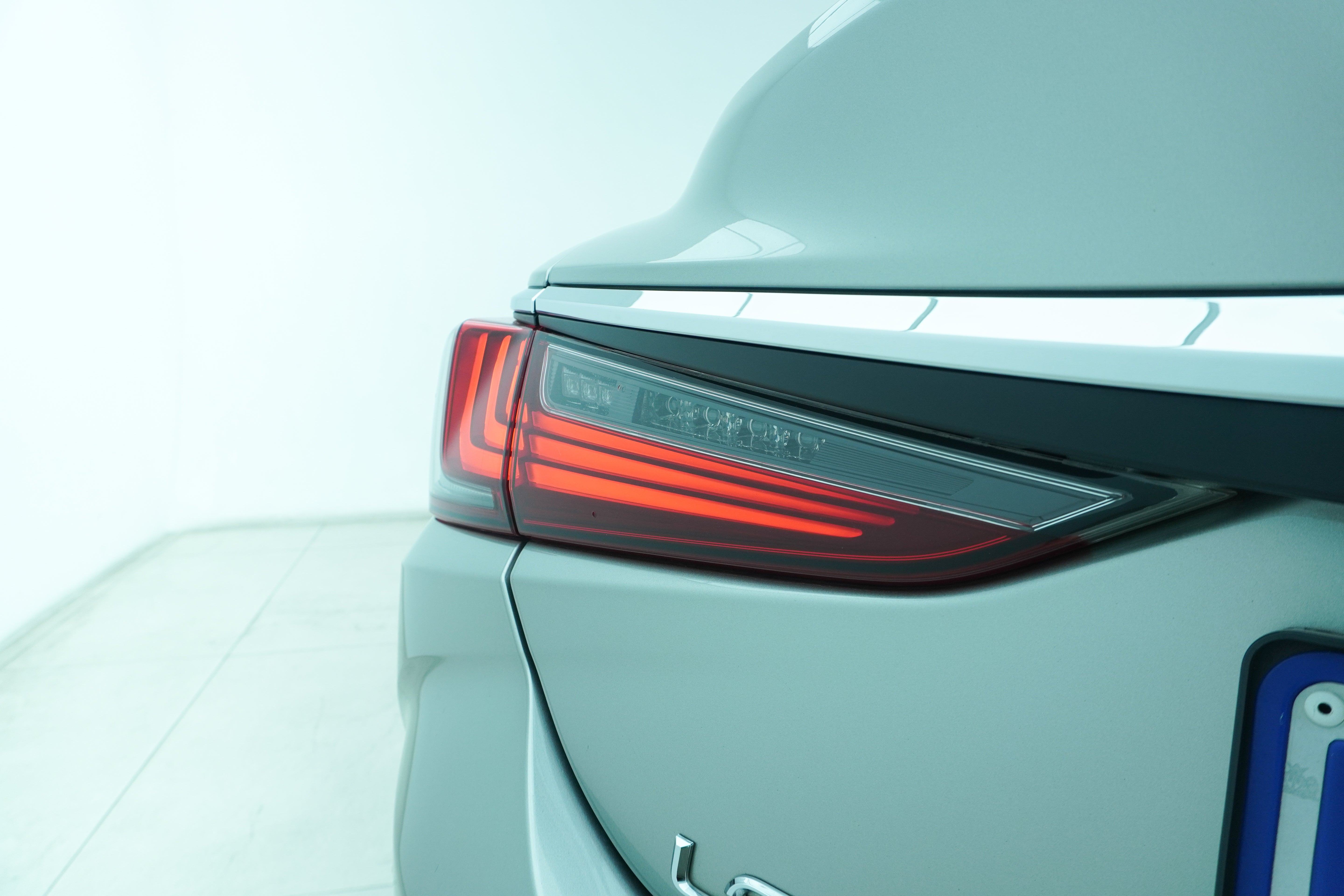 2022 Lexus ES 250 EX