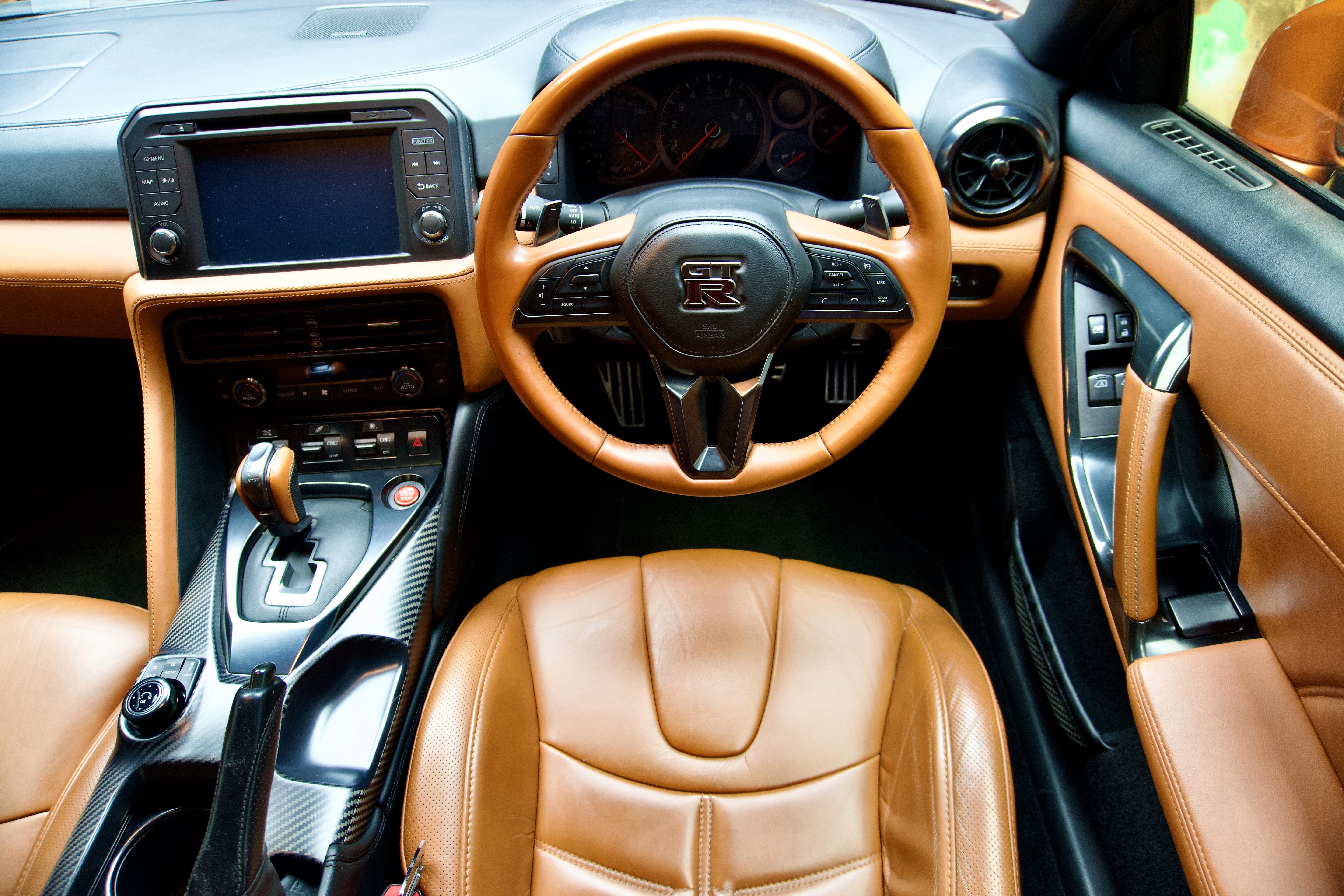 Nissan GT-R Premium Edition