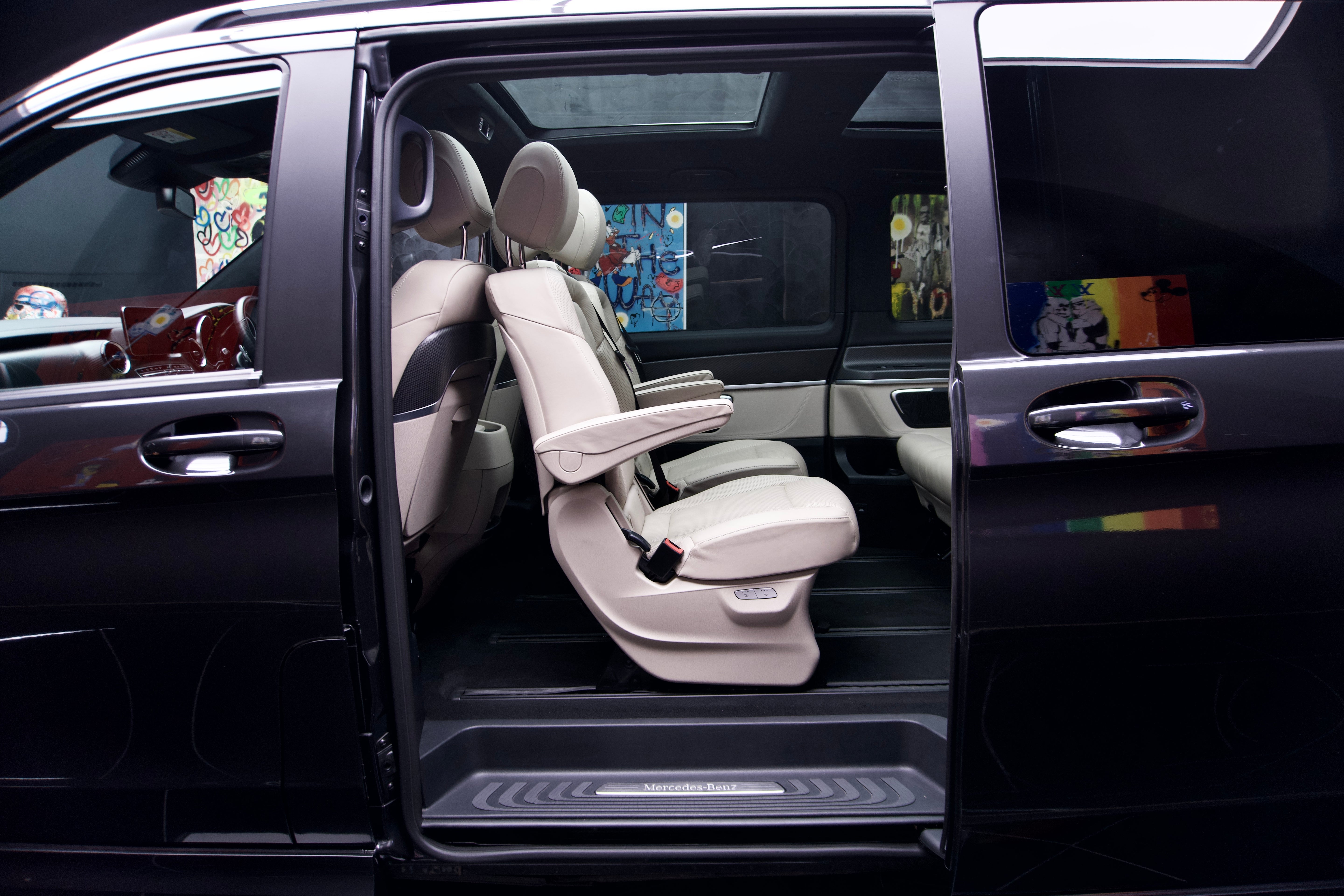 Mercedes-Benz V-Class V300d Exclusive AMG Line