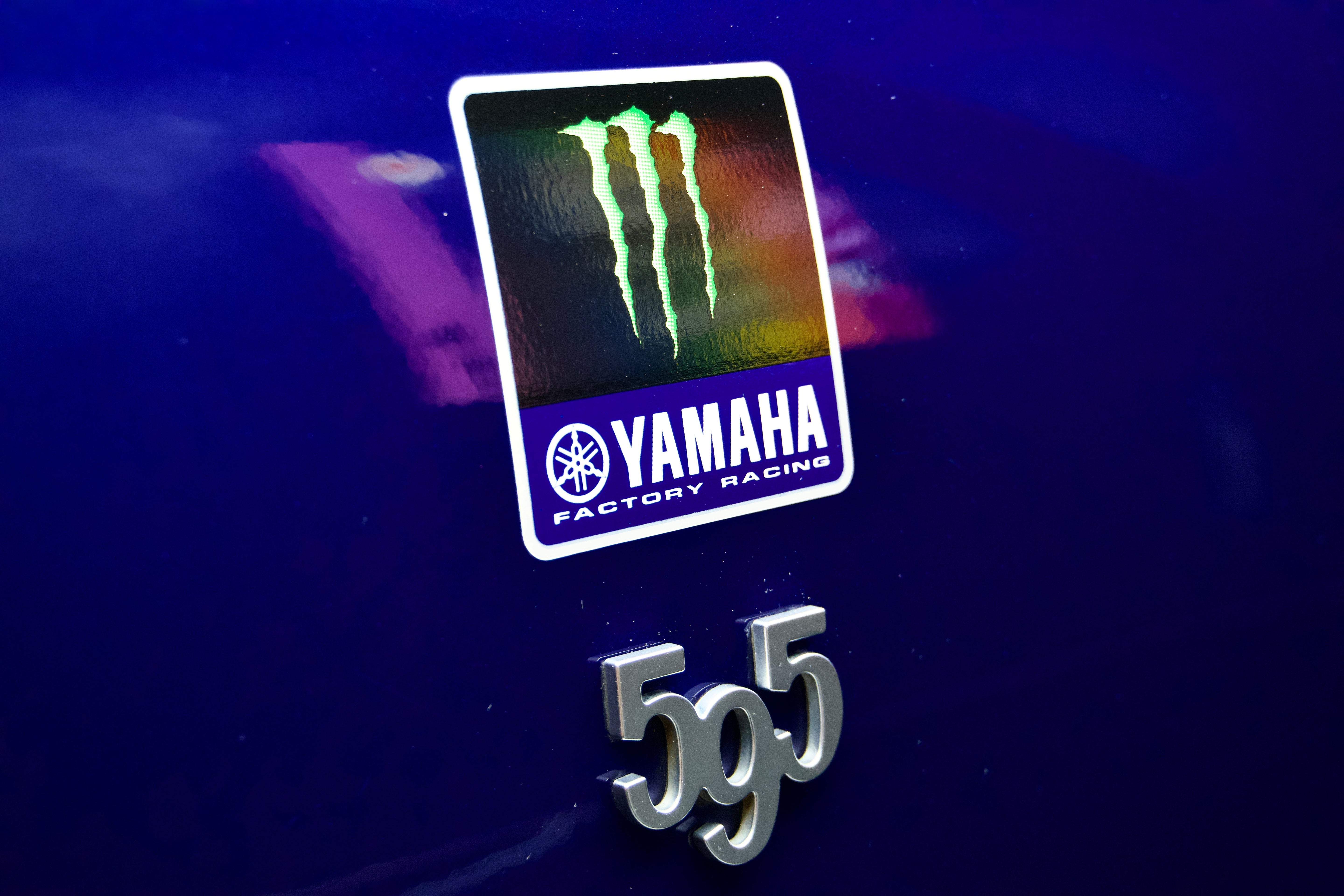 Abarth 500 - 595 Monster Energy Yamaha Cabriolet