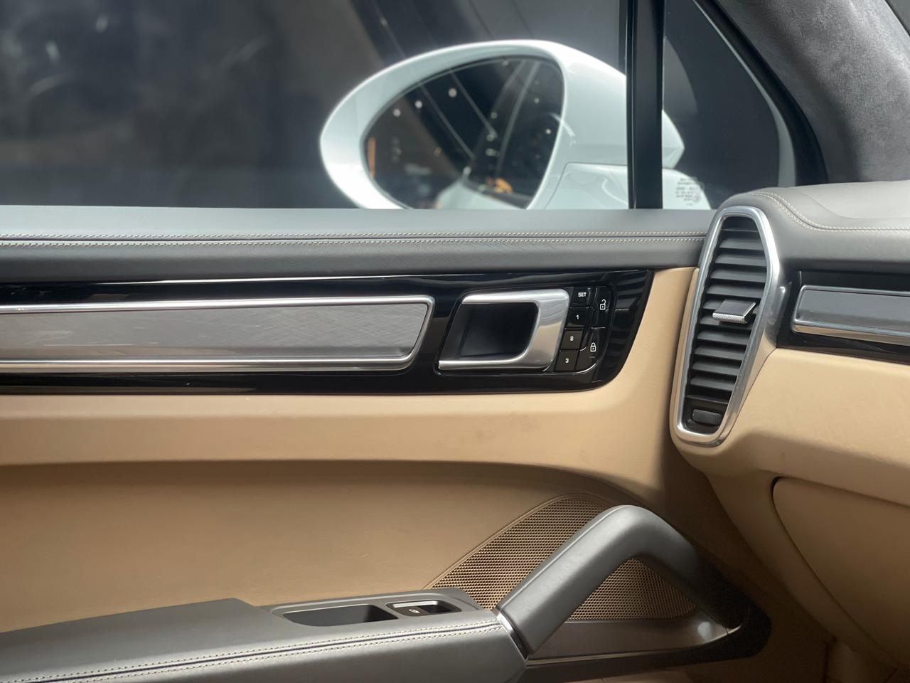 2020 Porsche Cayenne Turbo