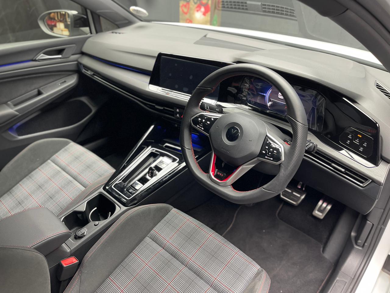 2023 Volkswagen Golf GTI Jacara Edition