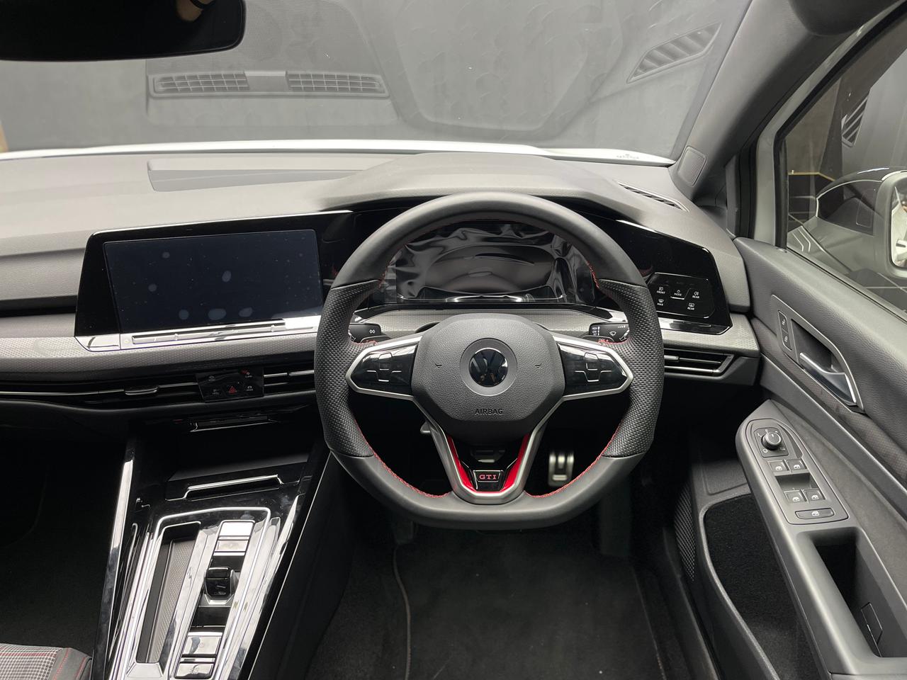 2023 Volkswagen Golf GTI Jacara Edition