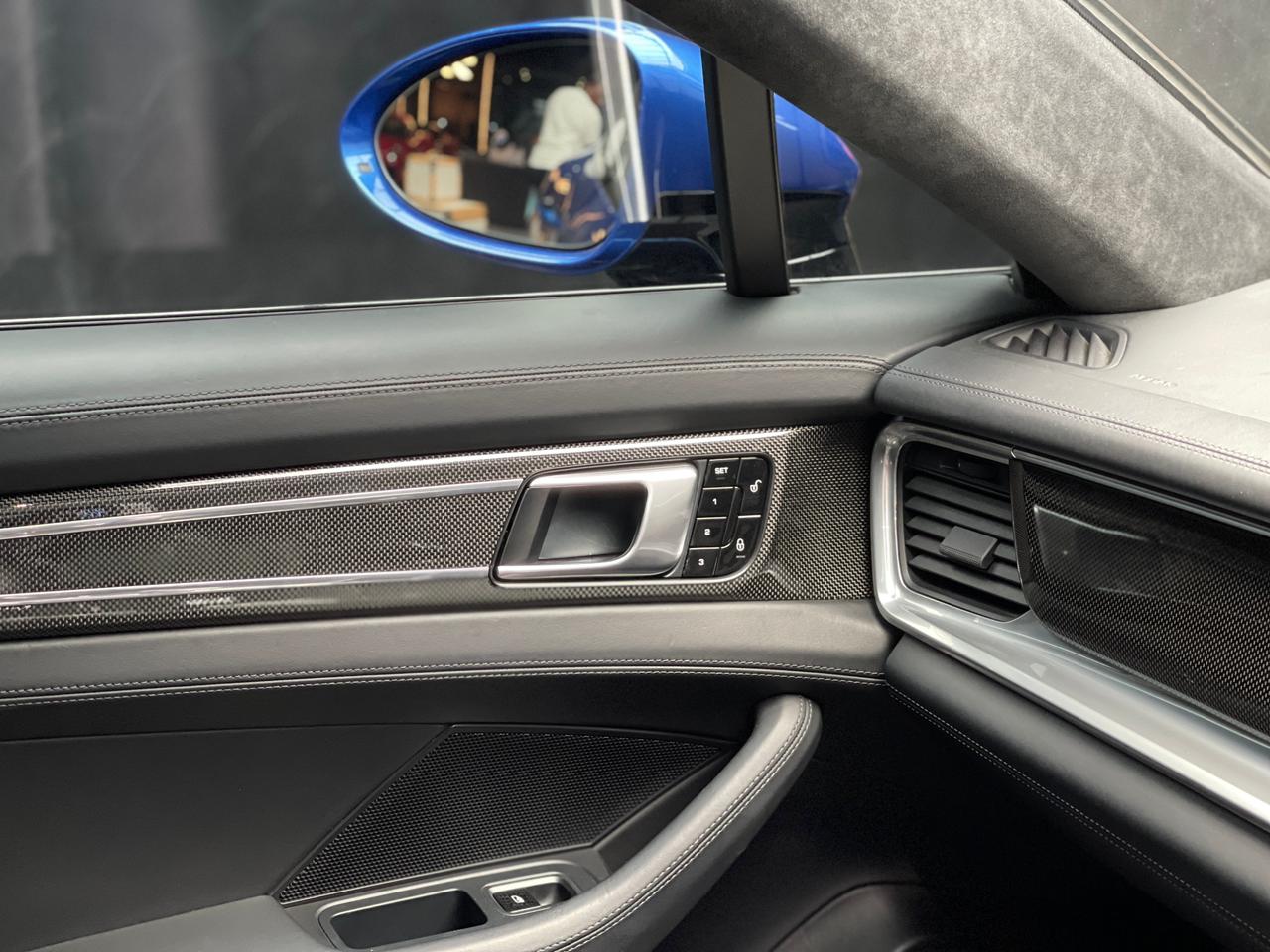 2017 Porsche Panamera Turbo