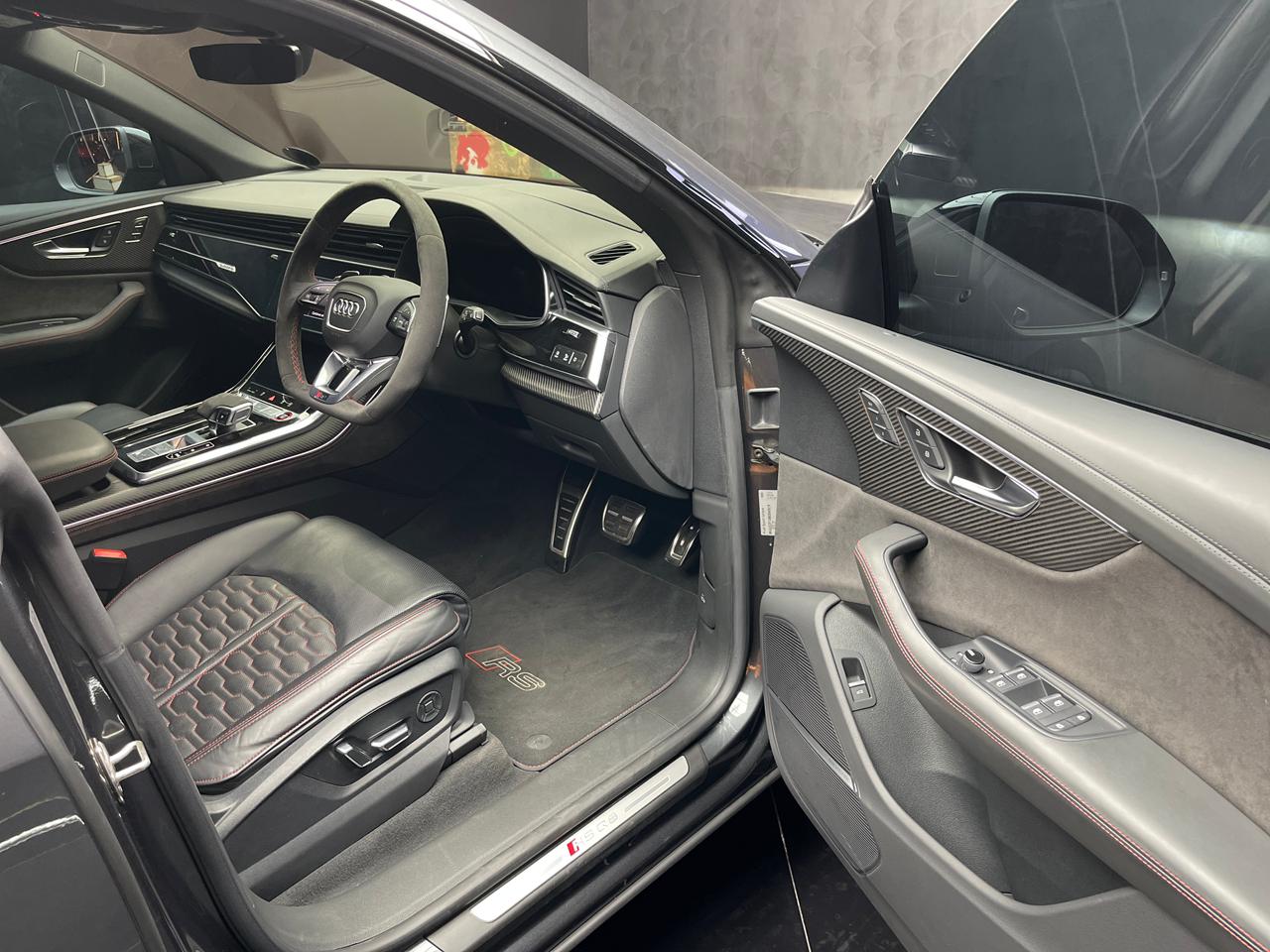 2021 Audi RSQ8 Quattro