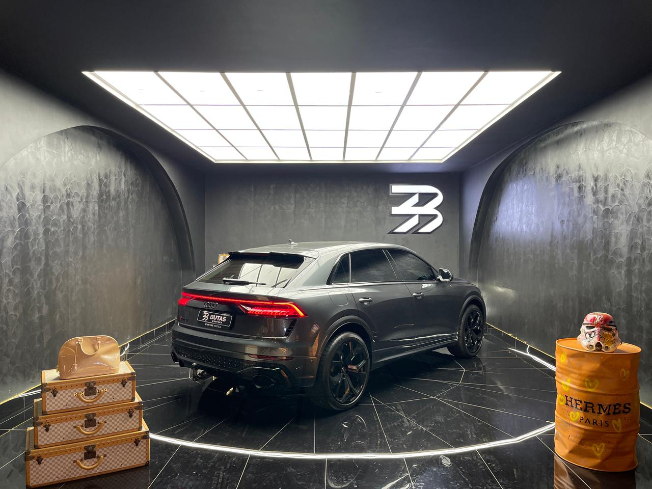 2021 Audi RSQ8 Quattro