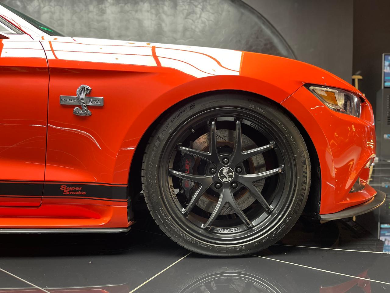 Ford Mustang Shelby Super Snake 5.0 Convertible