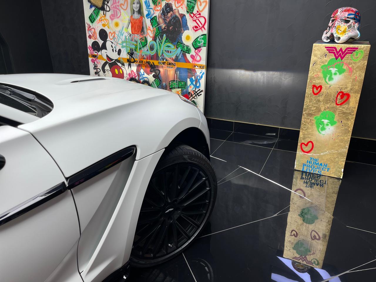 Aston Martin DBX V8 707