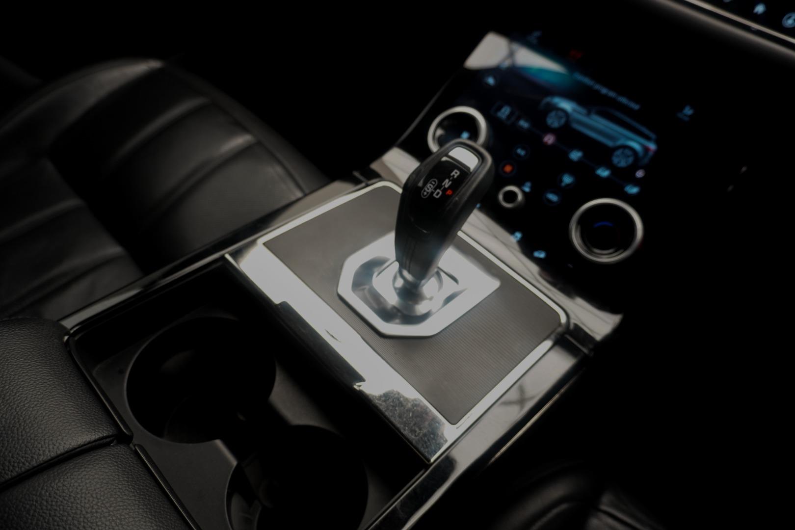 Land Rover Range Rover Evoque D180 R-Dynamic SE