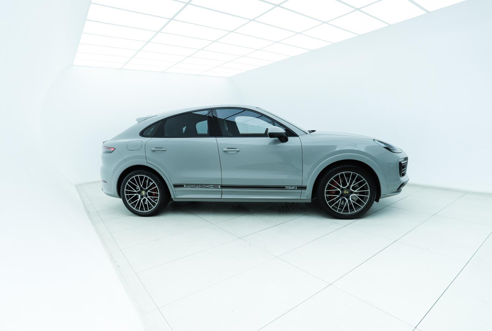 2021 Porsche Cayenne GTS