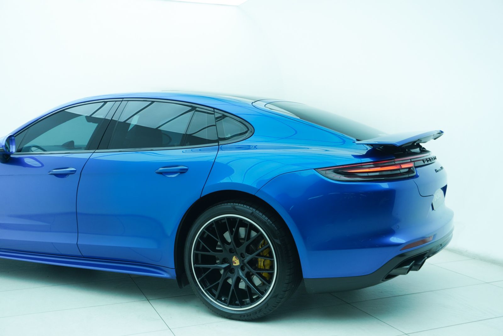 2017 Porsche Panamera Turbo
