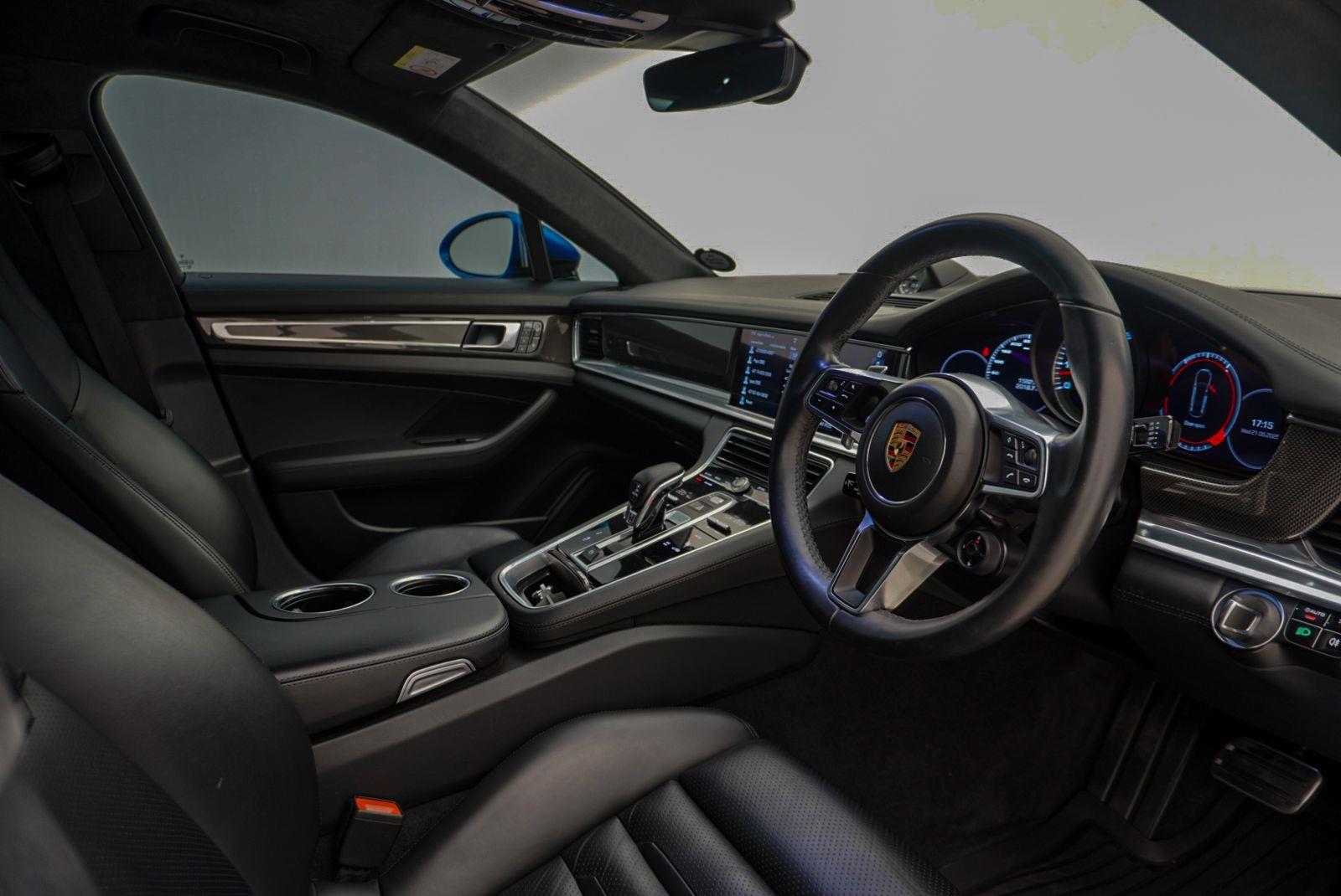 2017 Porsche Panamera Turbo