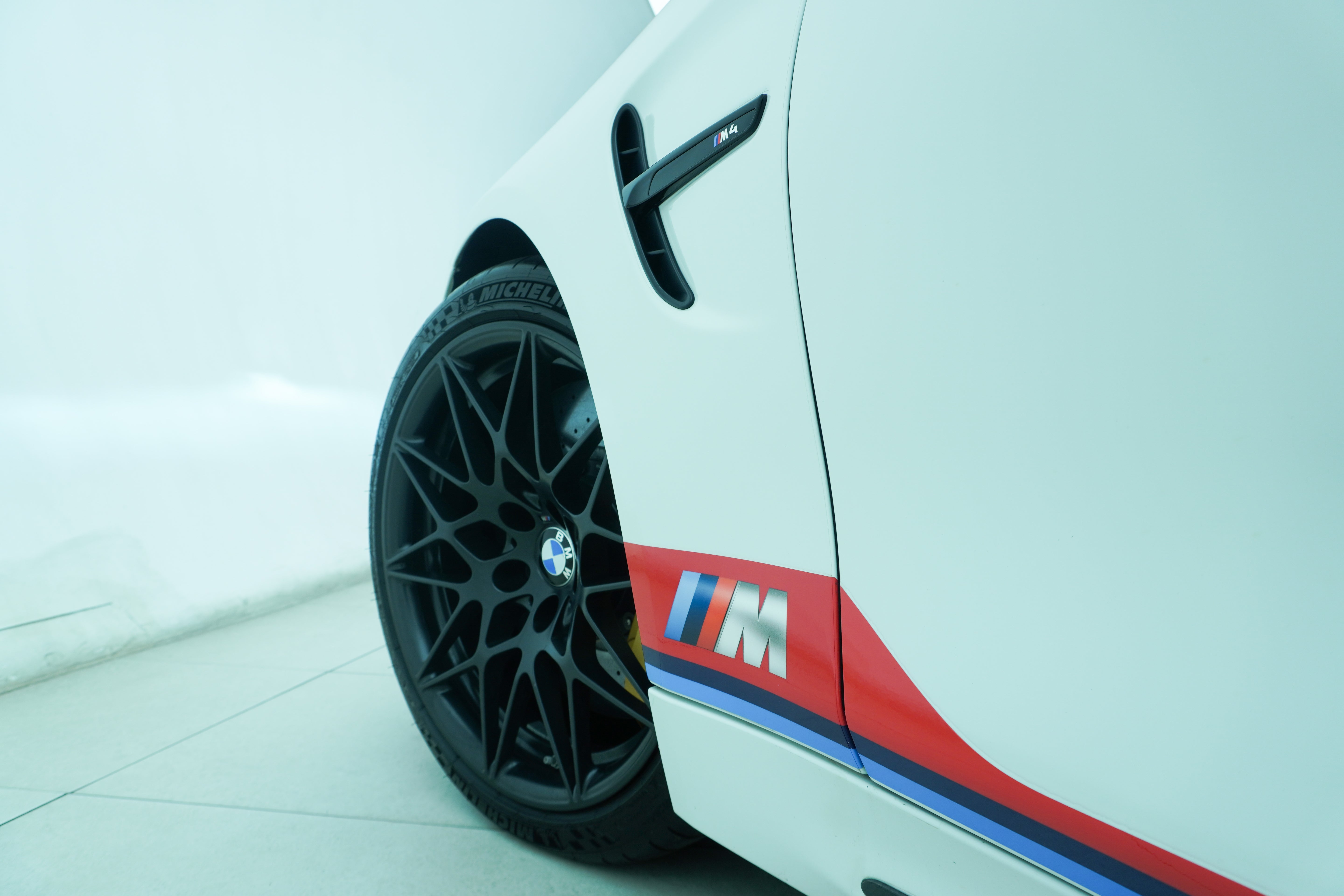 2017 BMW M4 DTM Champion Edition