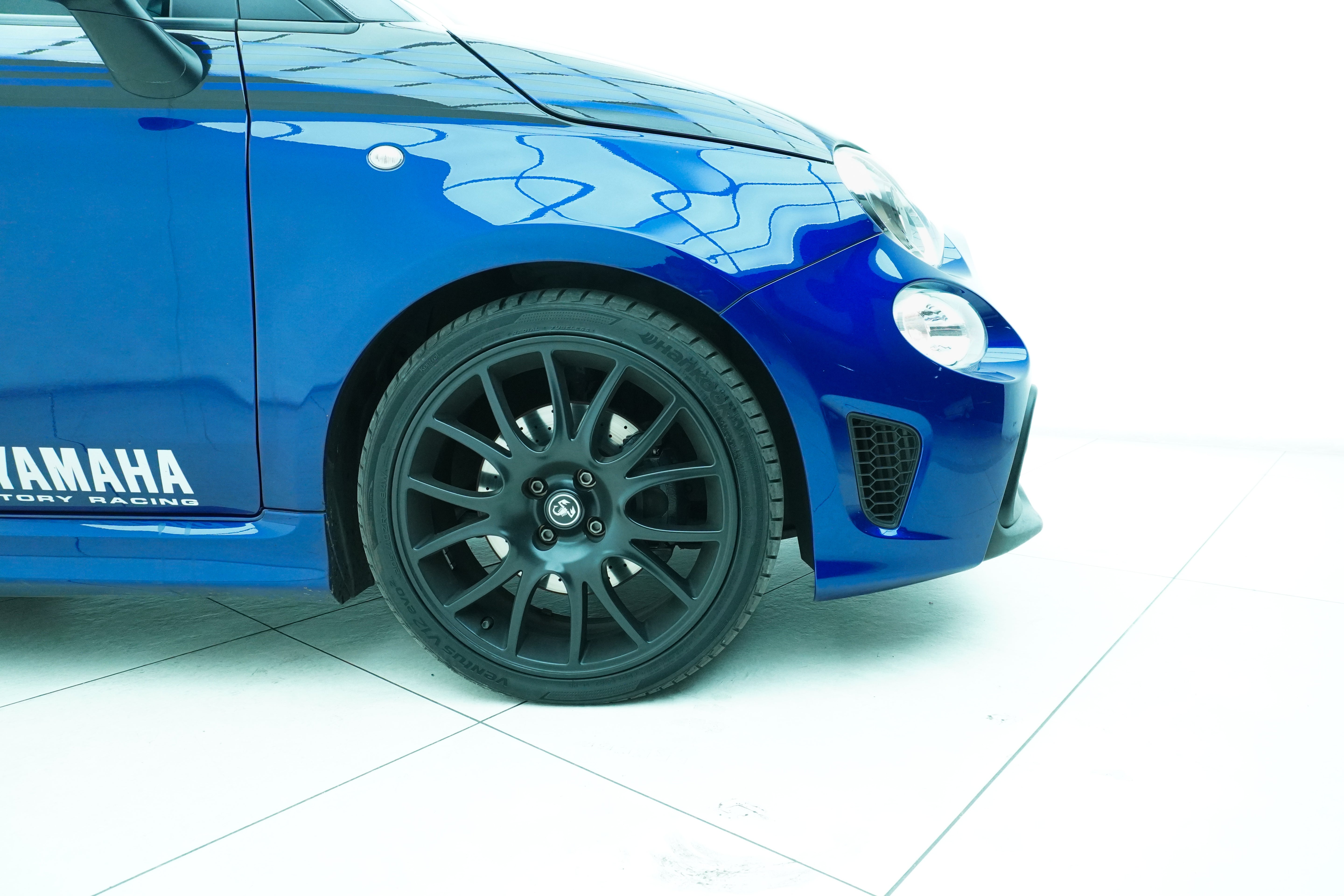 2022 Abarth 500 595 Monster Energy Yamaha Cabriolet