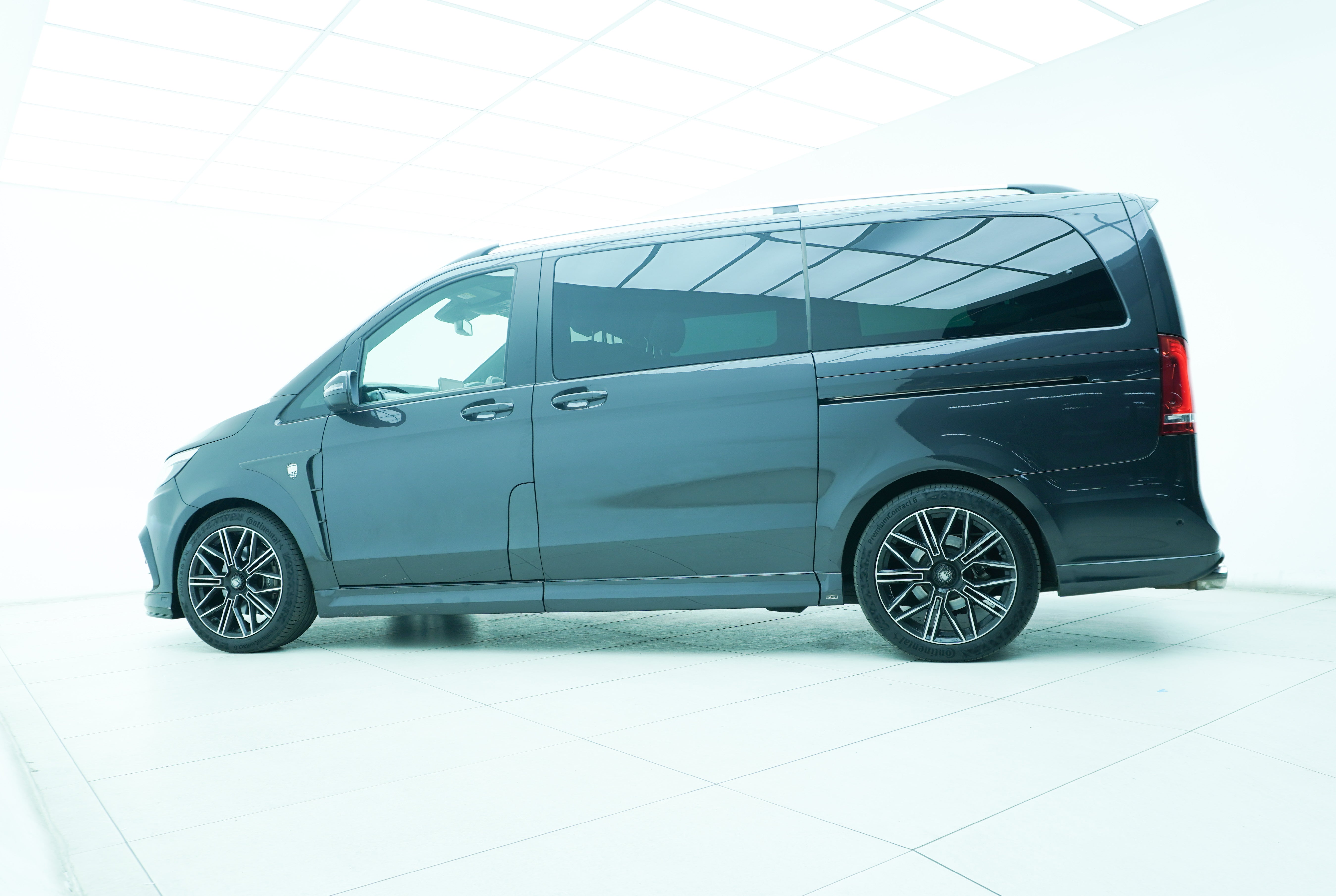 2022 Mercedes-Benz V-Class V300d Exclusive Lumma CLR V Edition