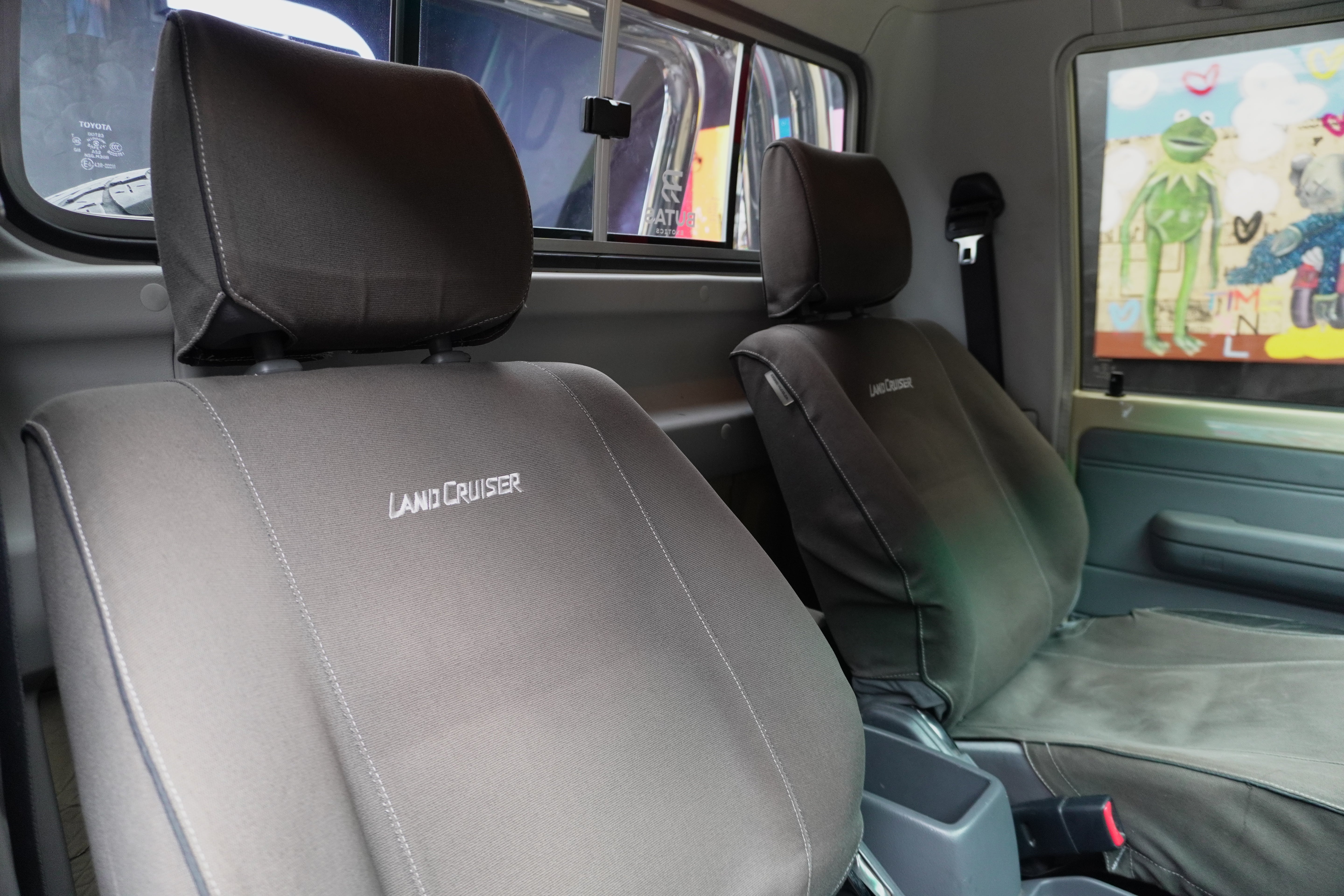 Toyota Land Cruiser 79 4.5D-4D LX V8