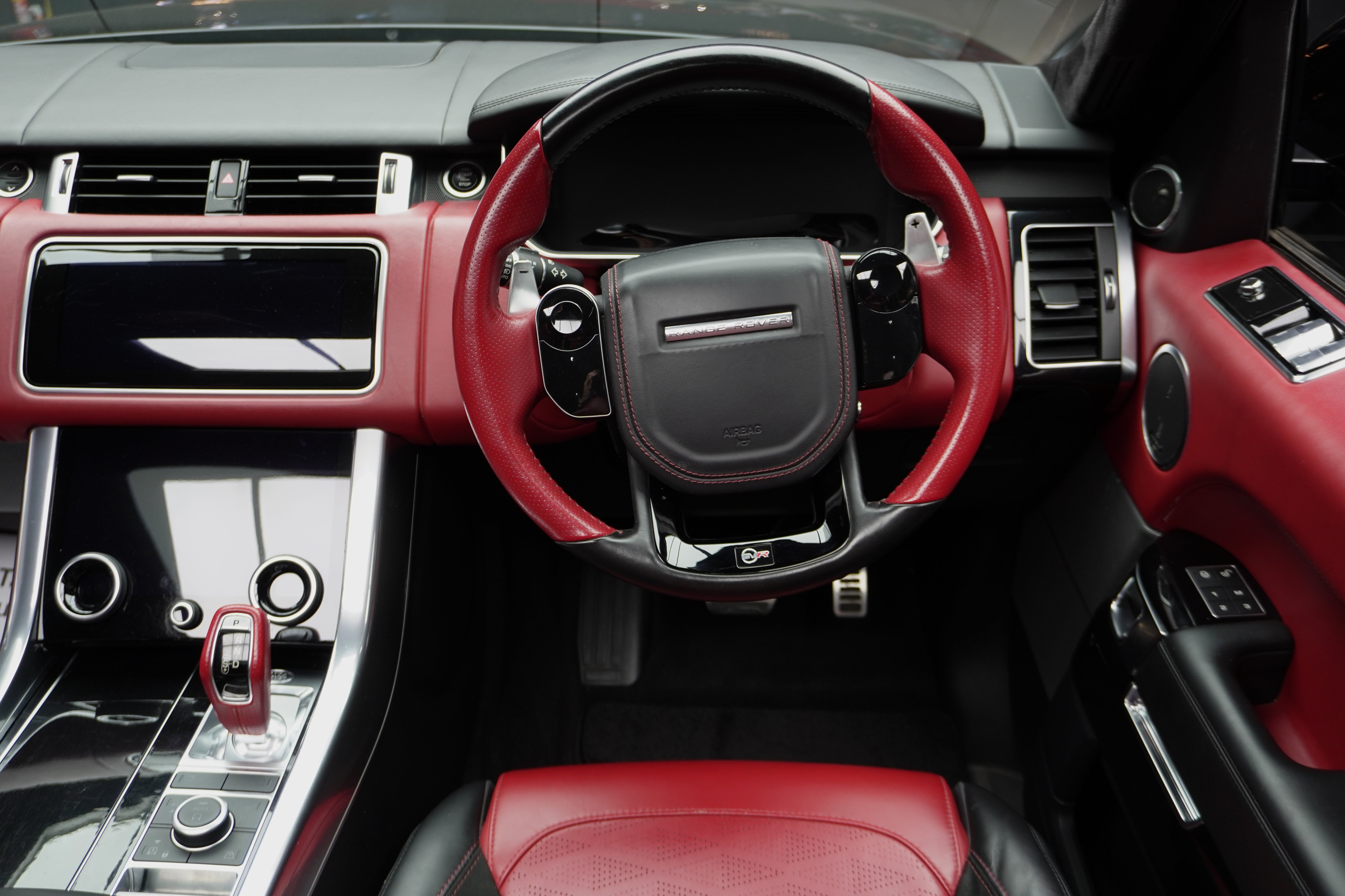 Land Rover Range Rover Sport SVR