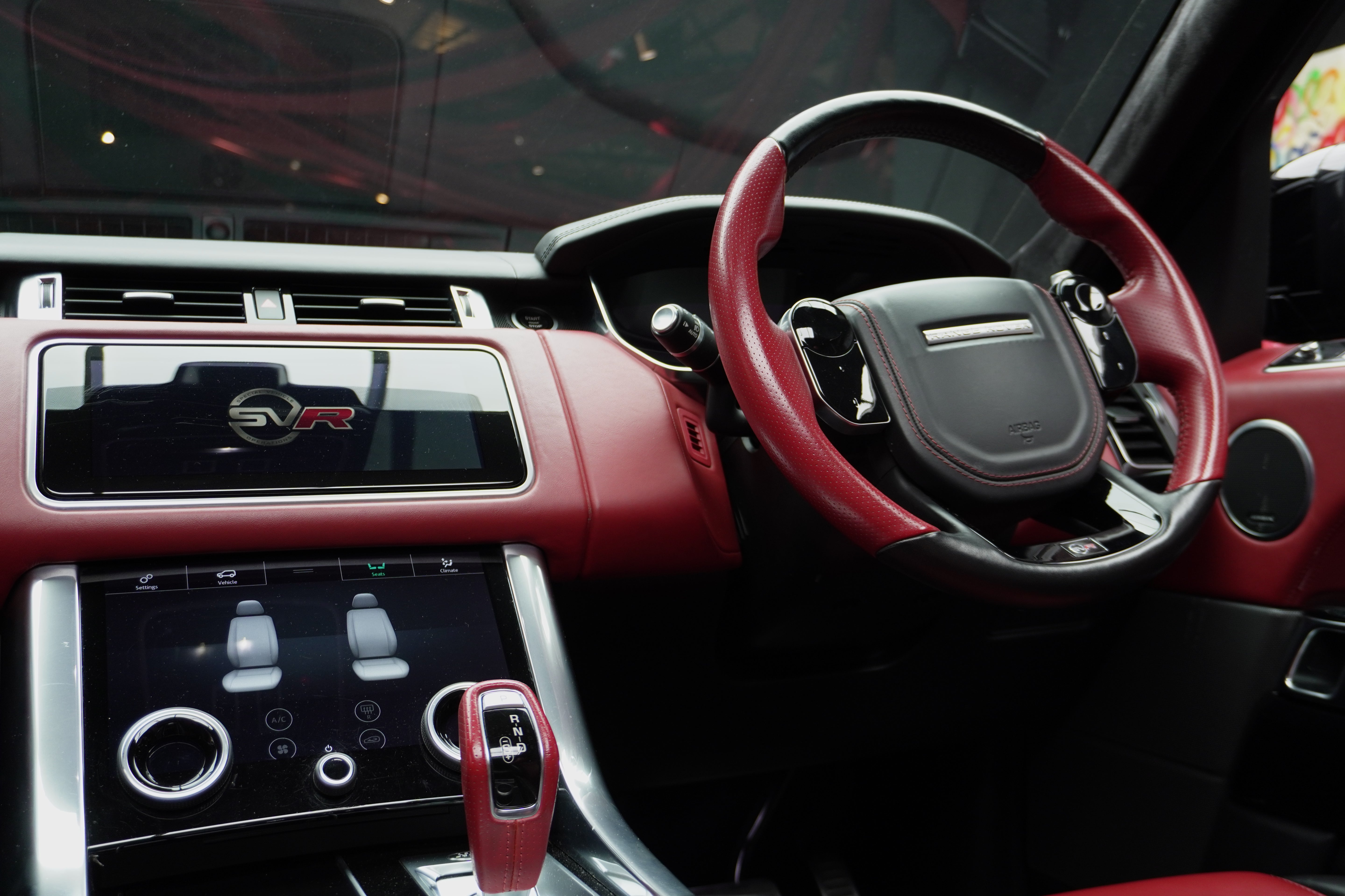 Land Rover Range Rover Sport SVR