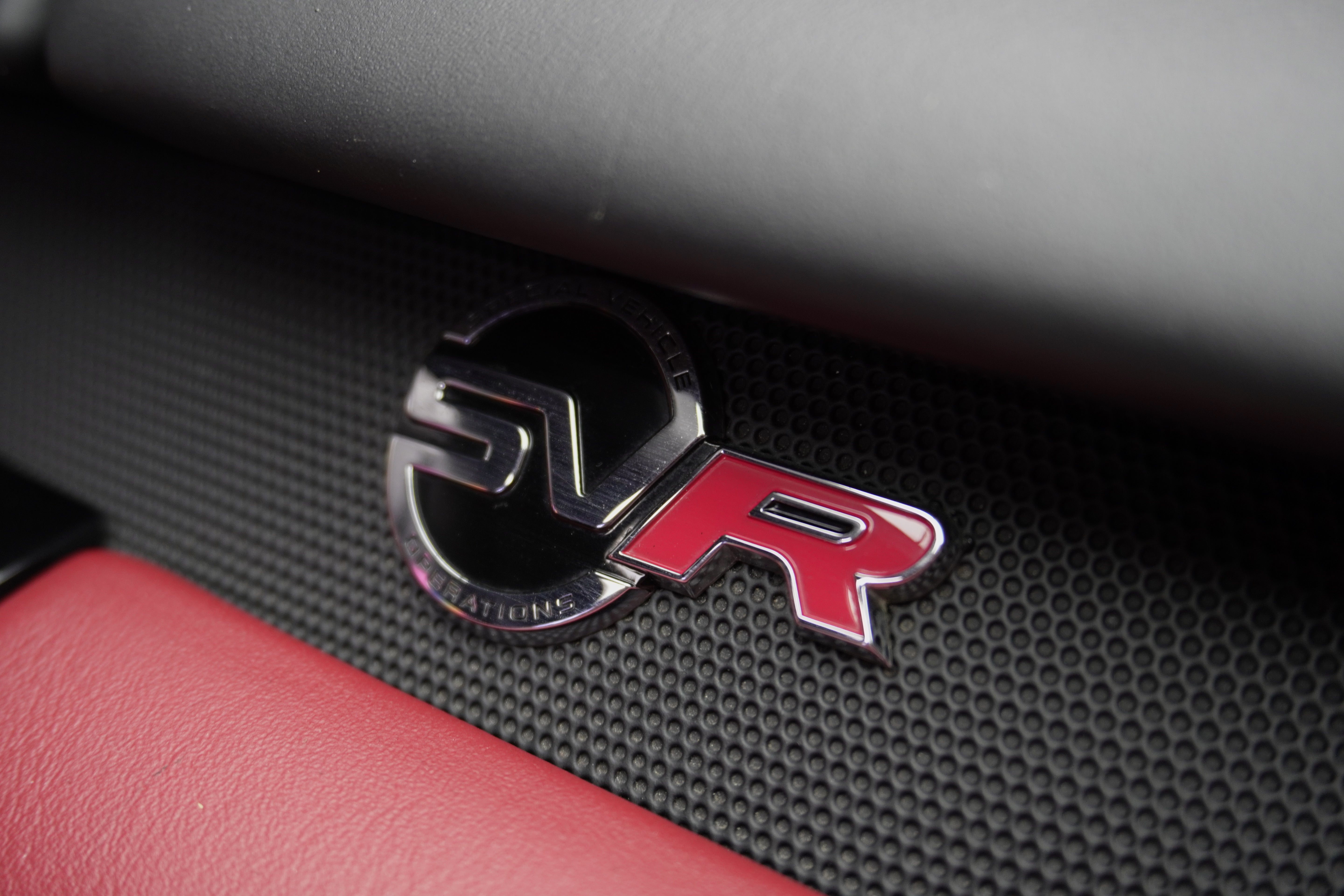 Land Rover Range Rover Sport SVR