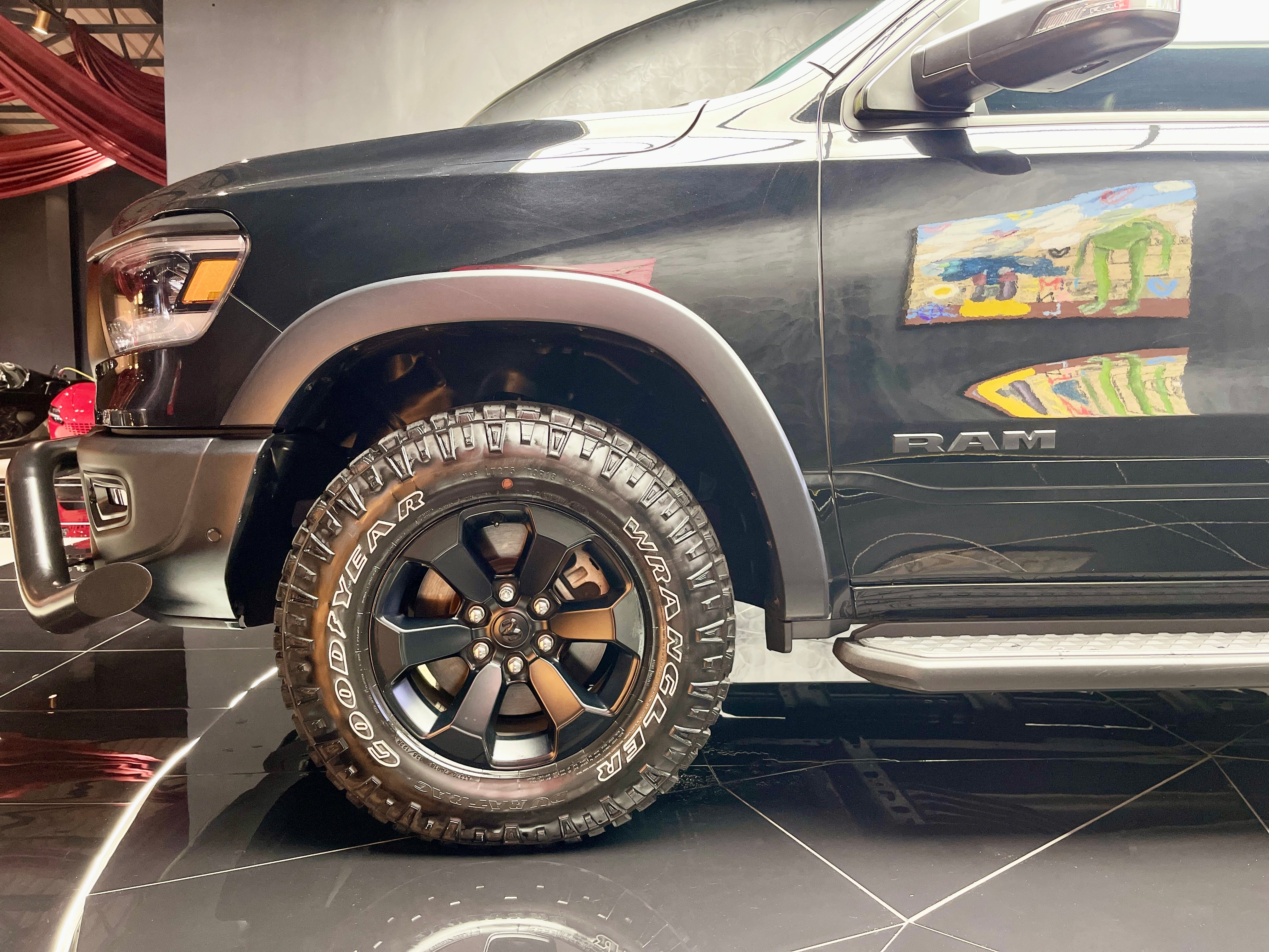 Dodge RAM 1500 5.7 L Hemi 4X4 Limited