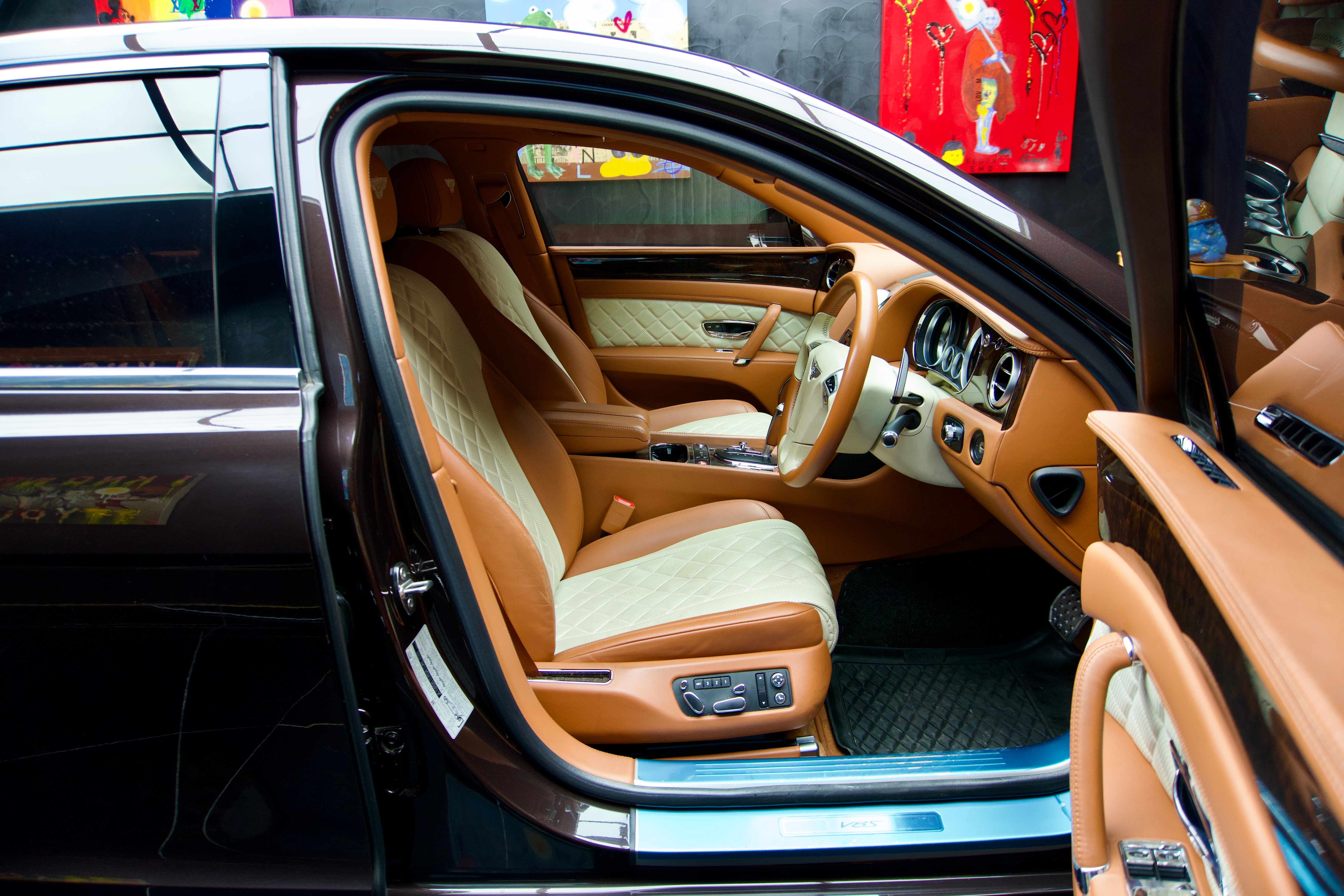 Bentley Flying Spur V8 S