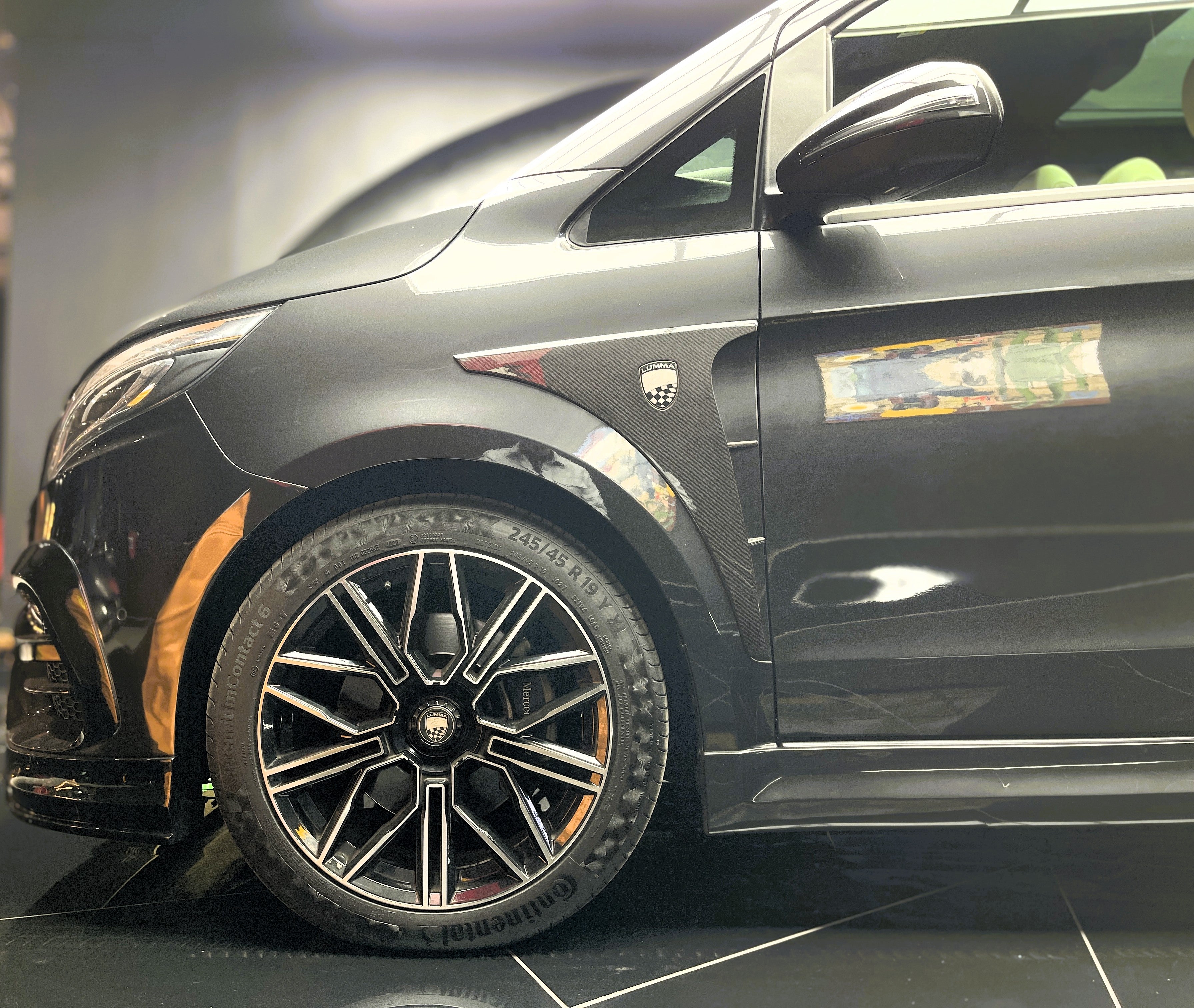 Mercedes-Benz V-Class V300d Exclusive AMG Line