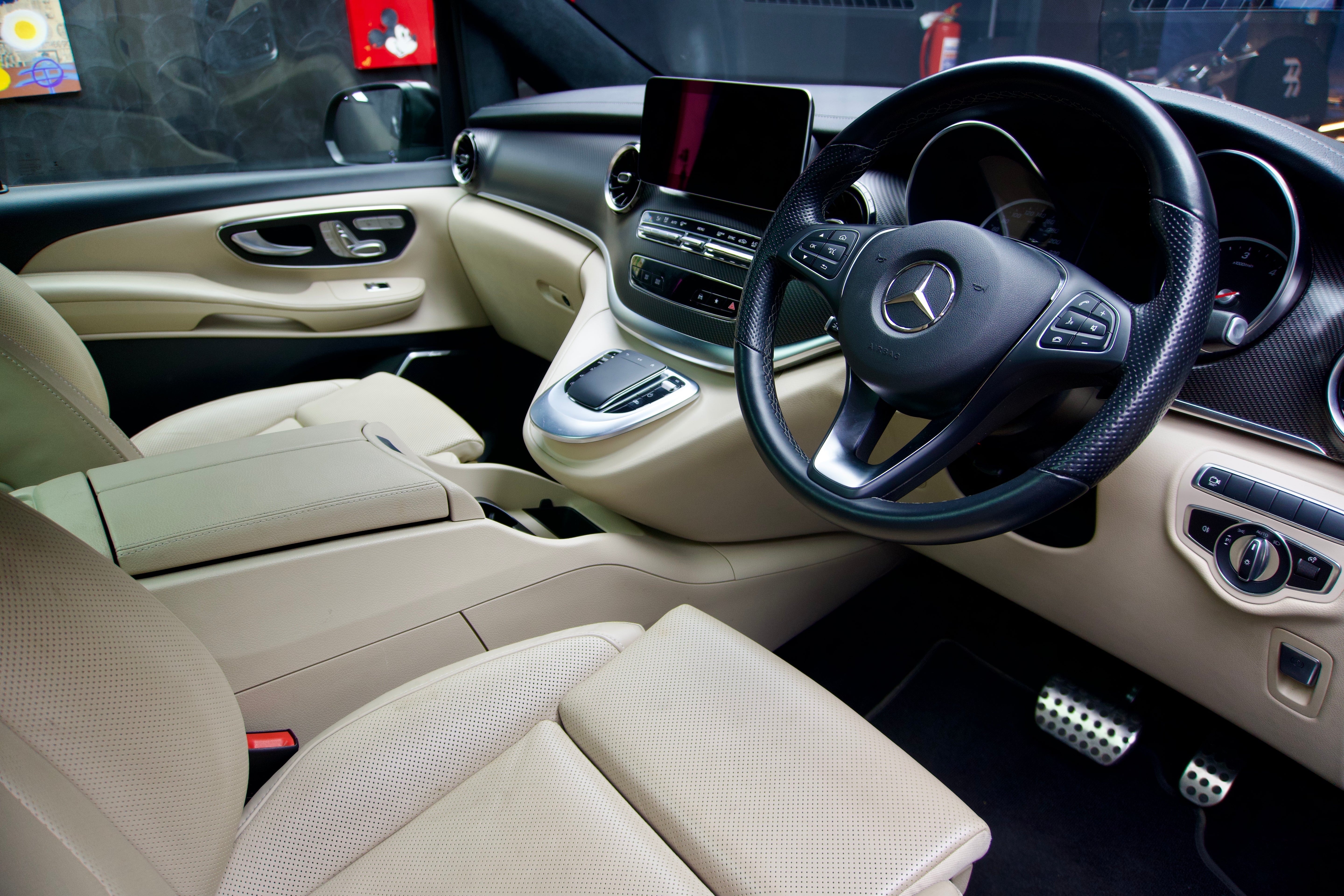 Mercedes-Benz V-Class V300d Exclusive AMG Line