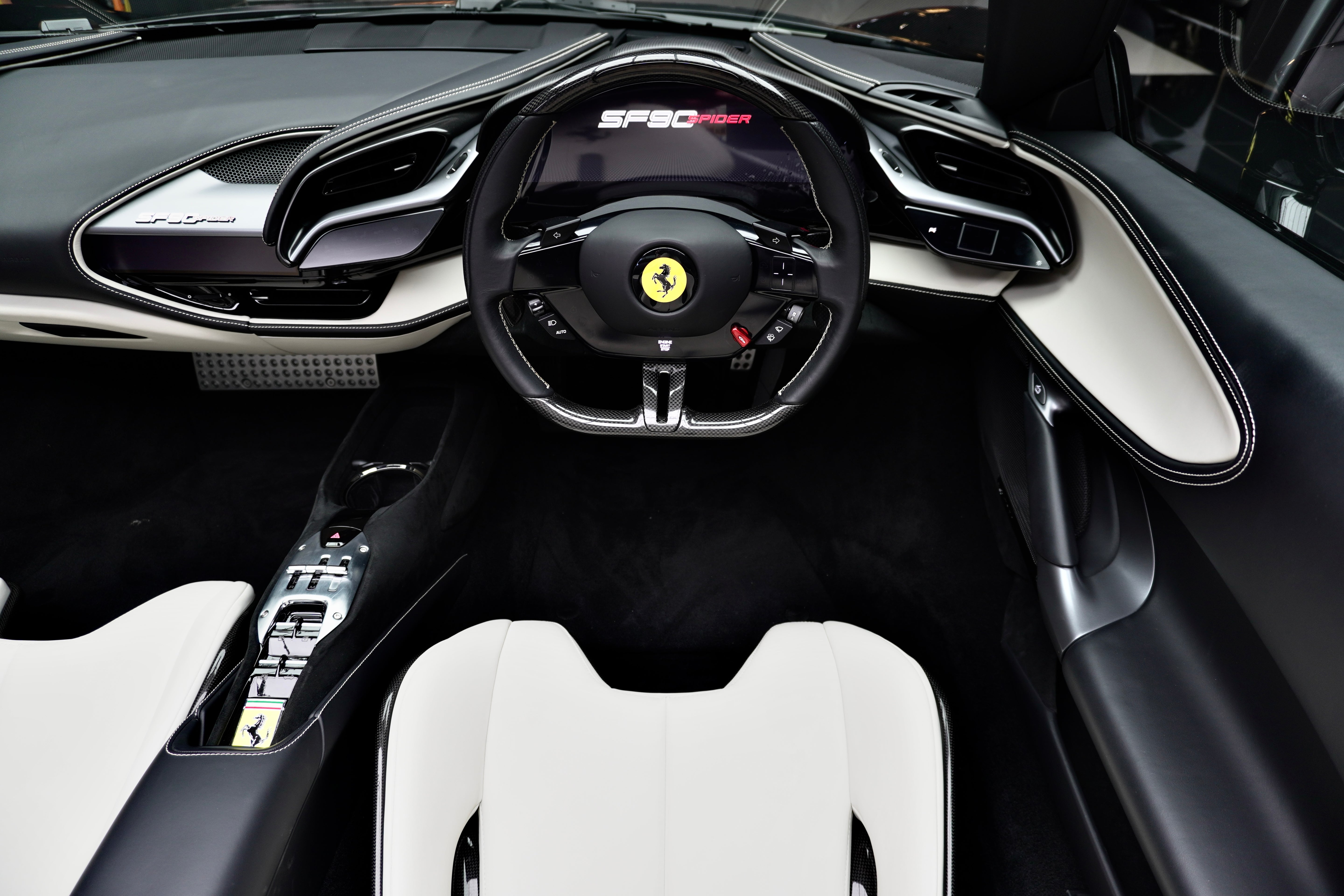 Ferrari SF90 Spider