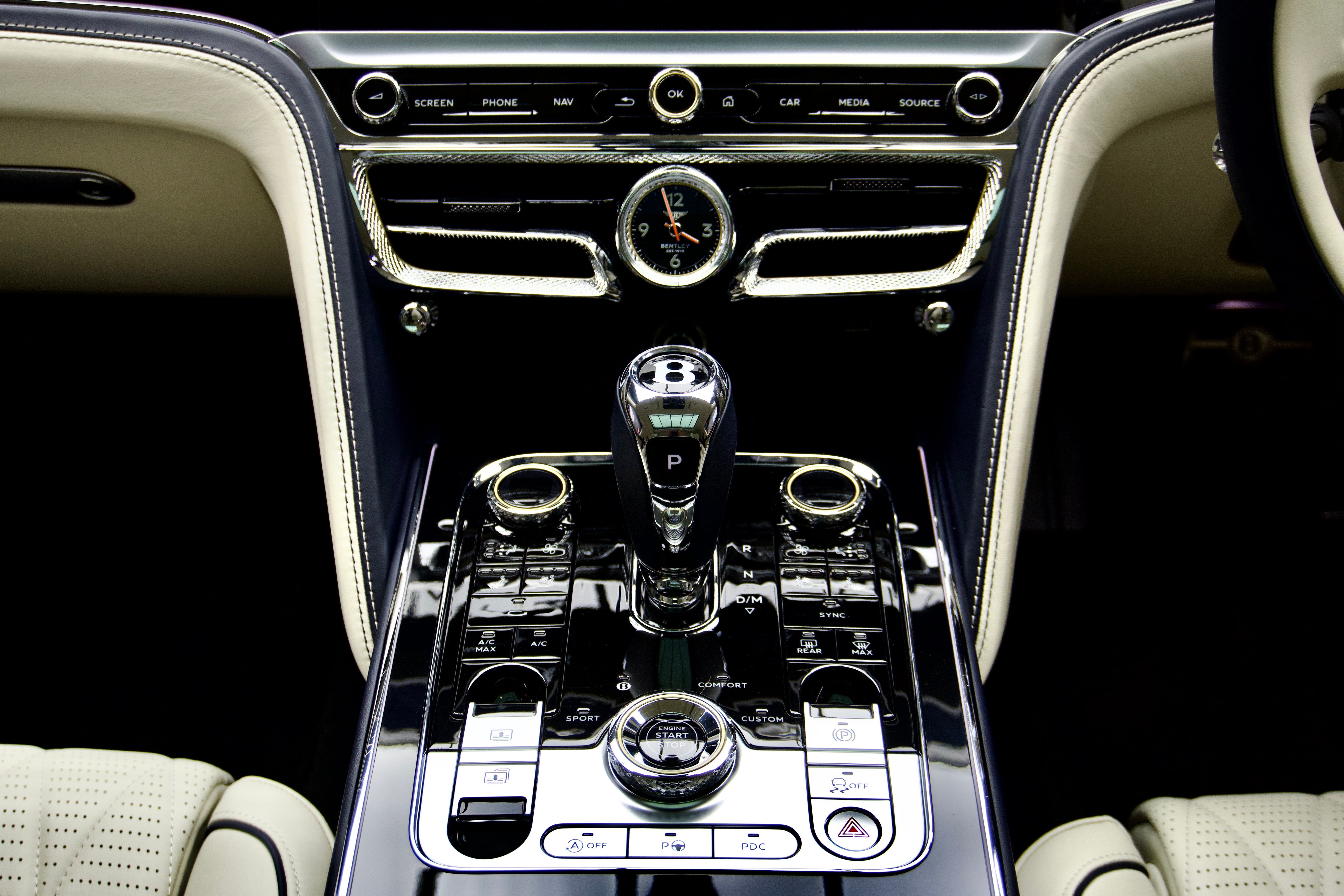 Bentley Flying Spur W12