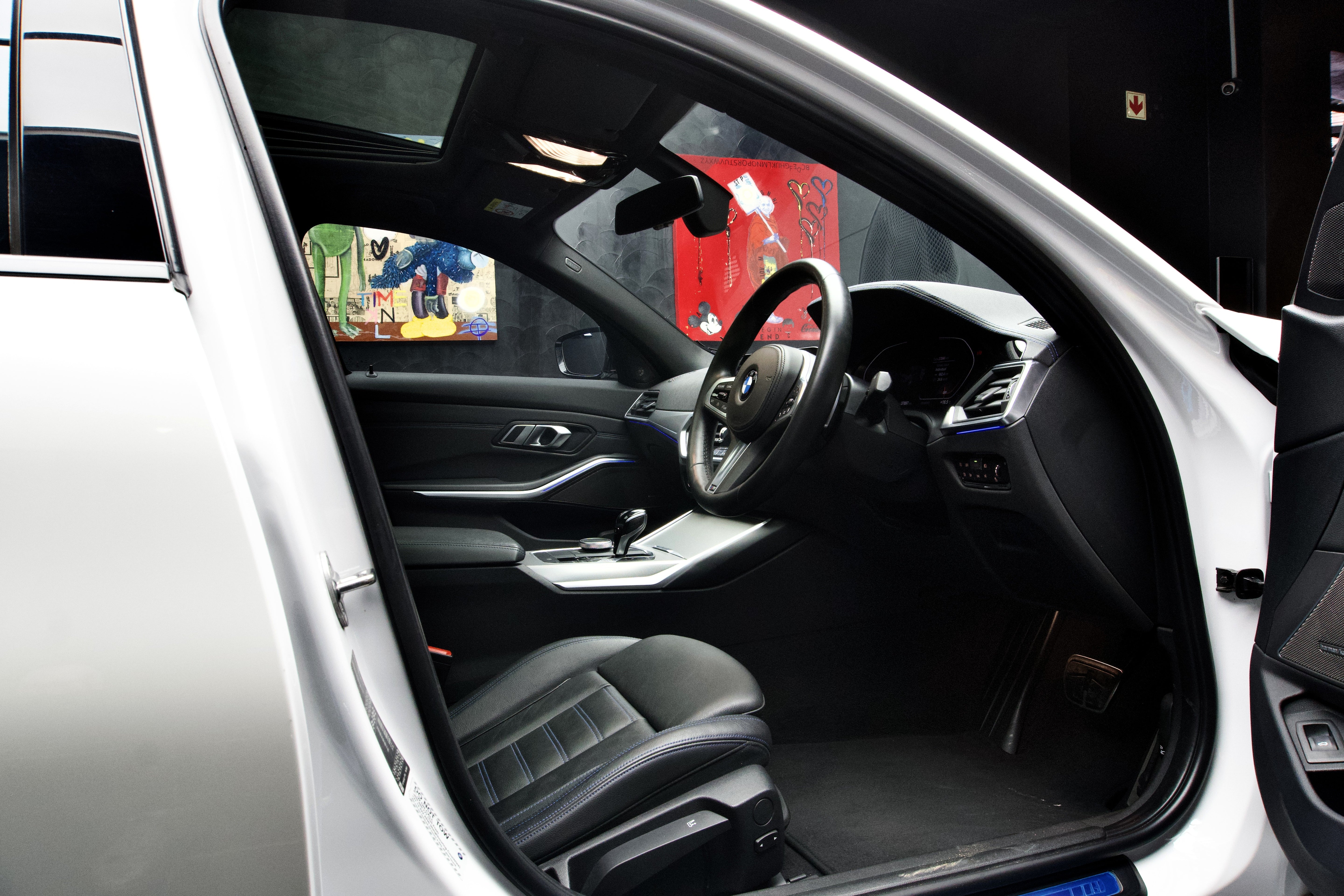 BMW 3 Series 330i M Sport Launch Edition