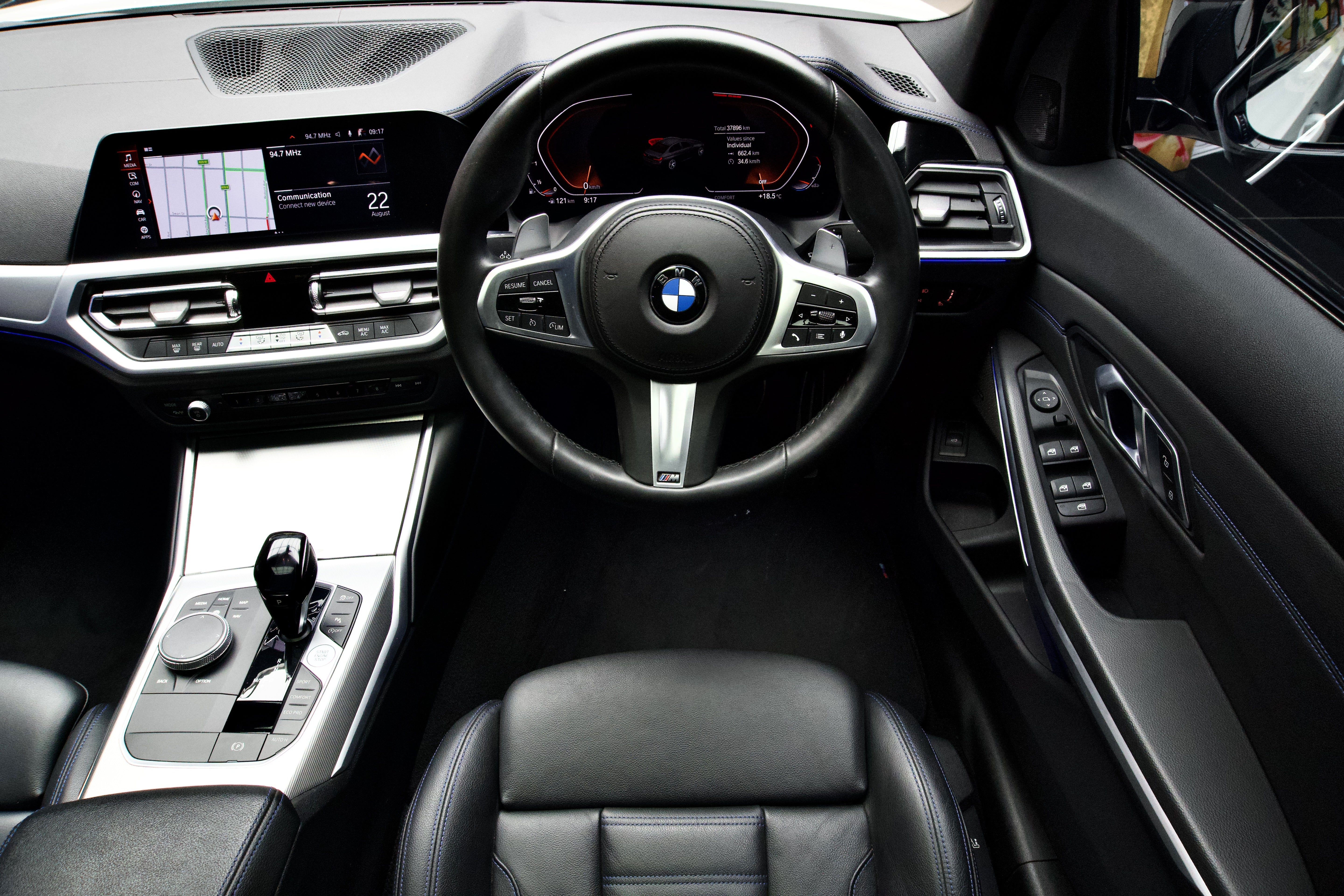 BMW 3 Series 330i M Sport Launch Edition