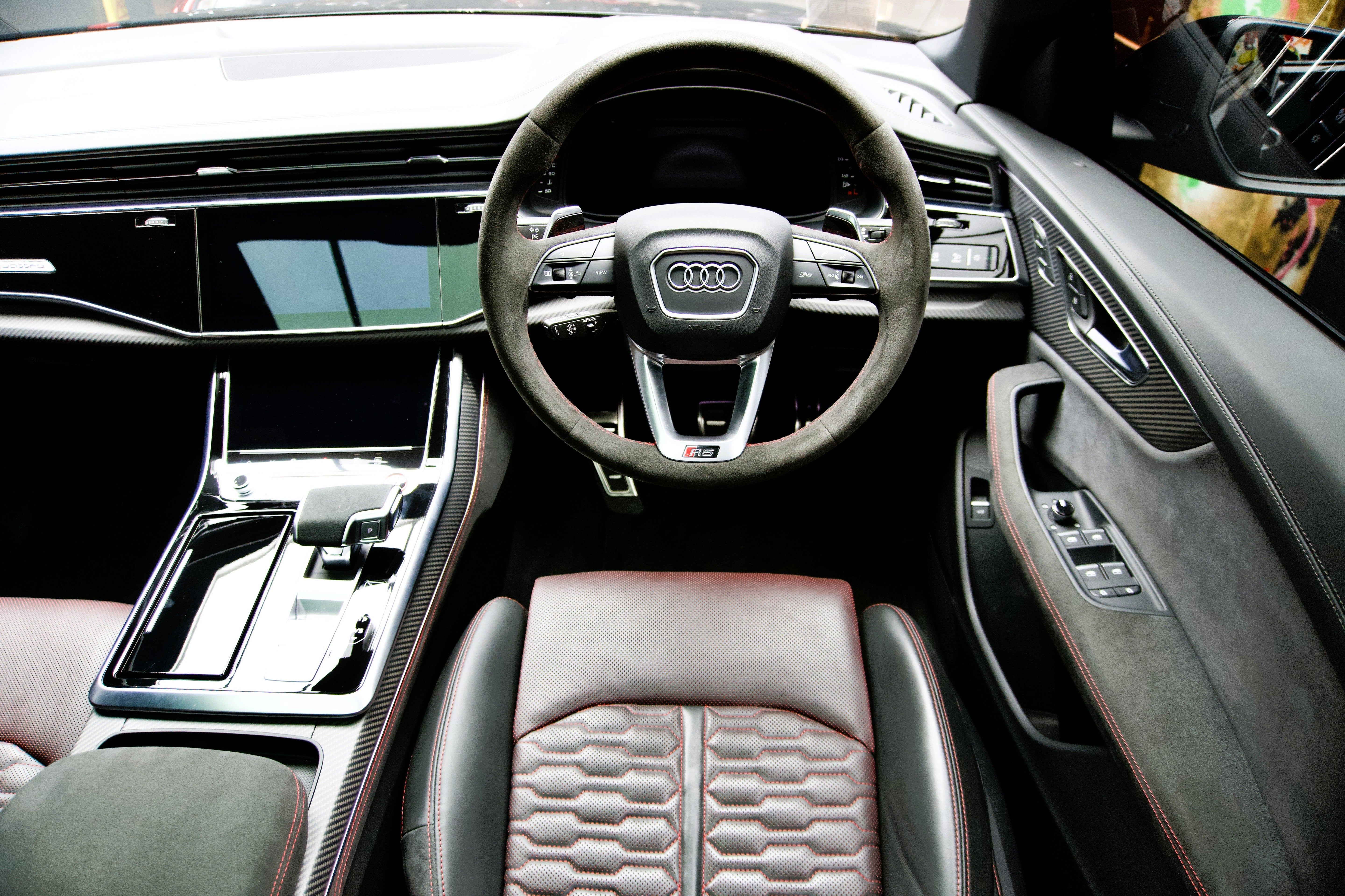 Audi RSQ8 Quattro Performance