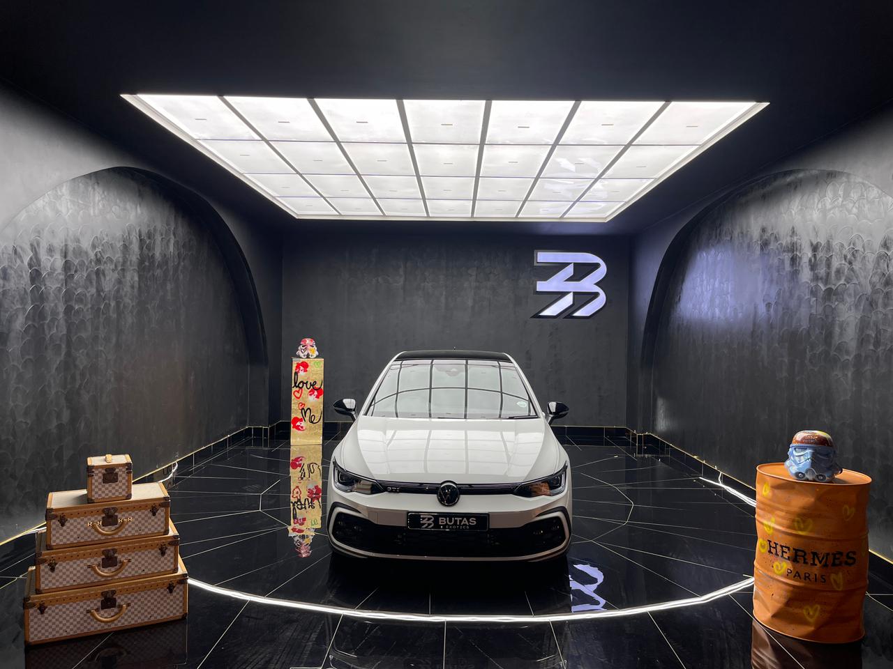 2023 Volkswagen Golf GTI Jacara Edition