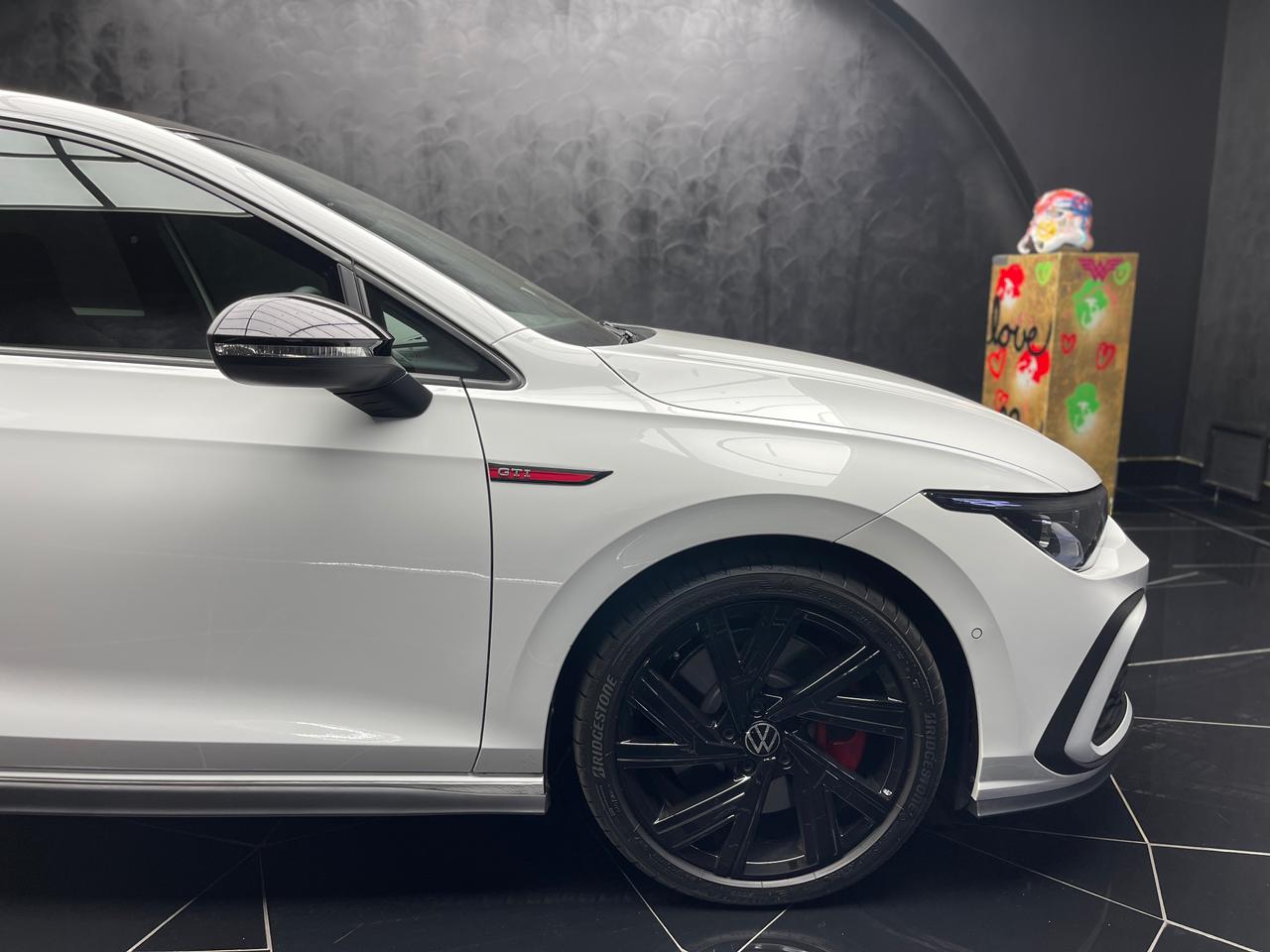 2023 Volkswagen Golf GTI Jacara Edition