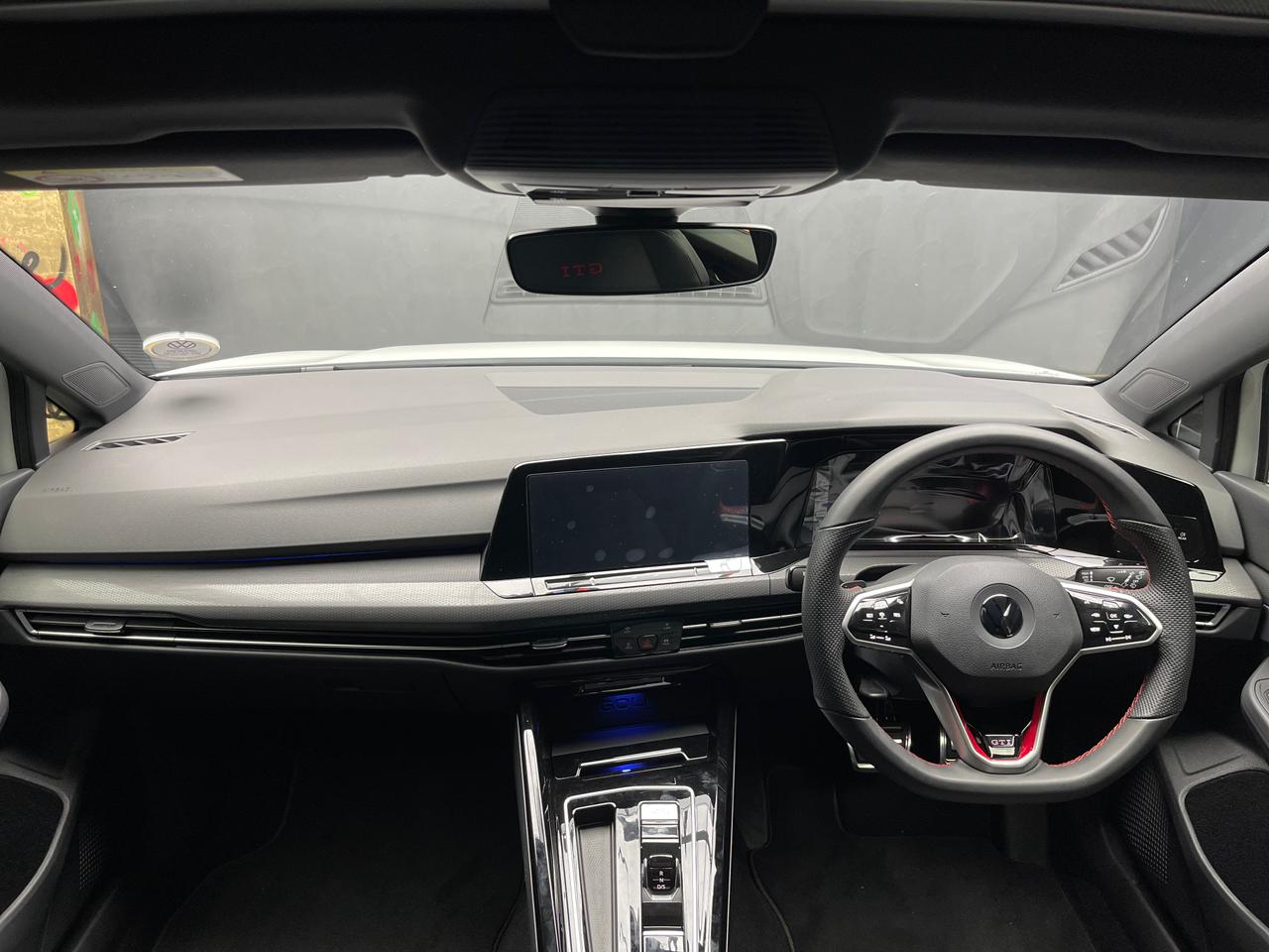 2023 Volkswagen Golf GTI Jacara Edition