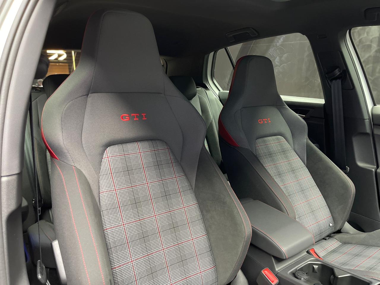 2023 Volkswagen Golf GTI Jacara Edition