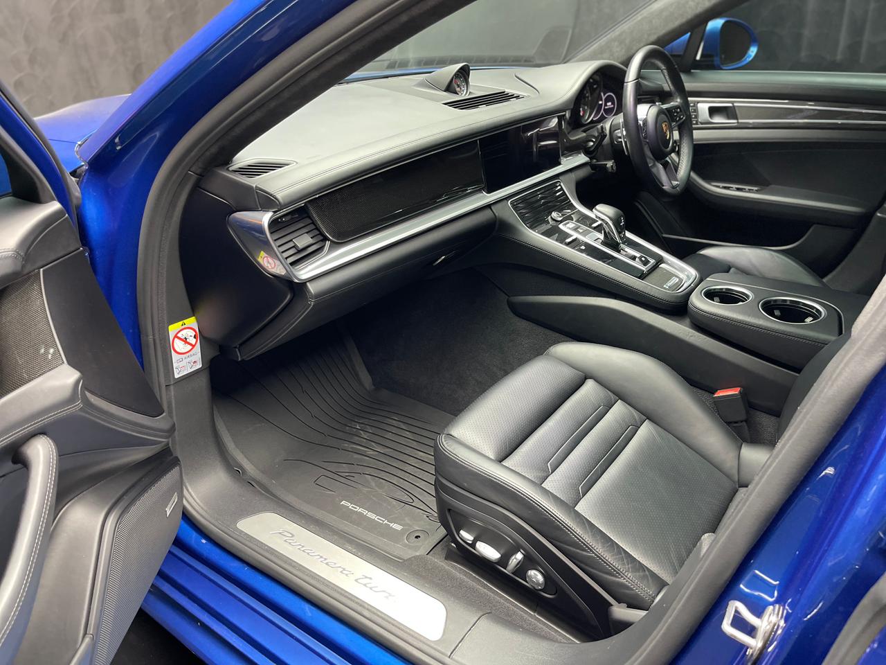 2017 Porsche Panamera Turbo