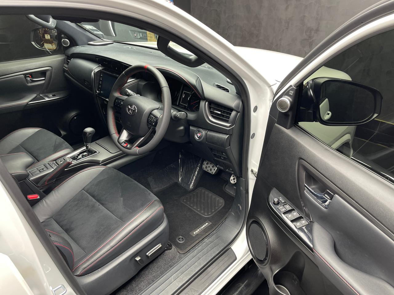 2025 Toyota Fortuner 2.8GD-6 4x4 GR-Sport